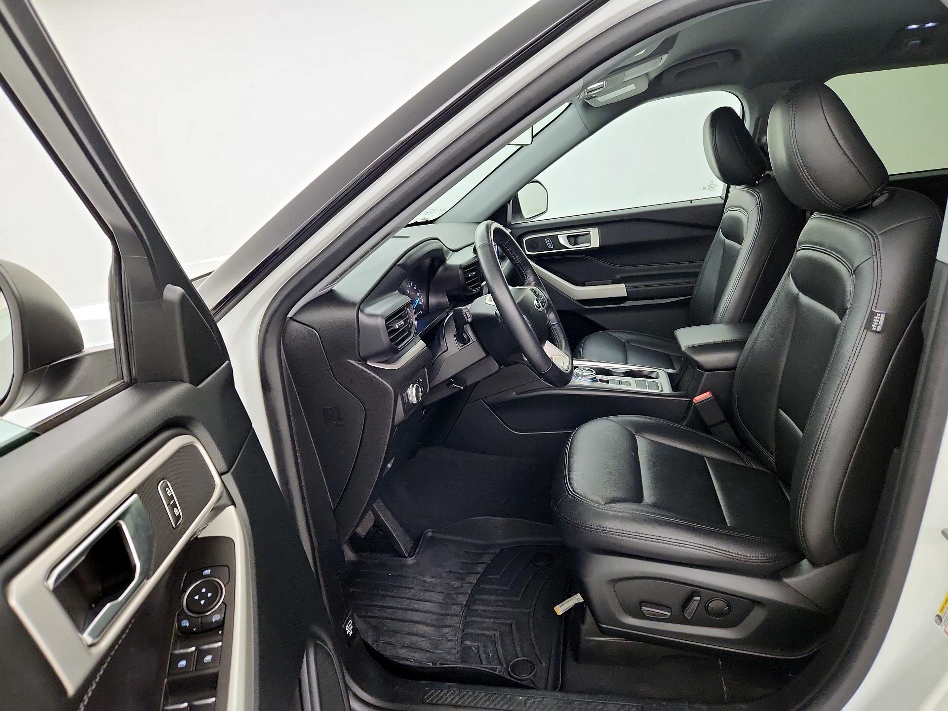 Thumbnail: 2022 Ford Explorer - 11