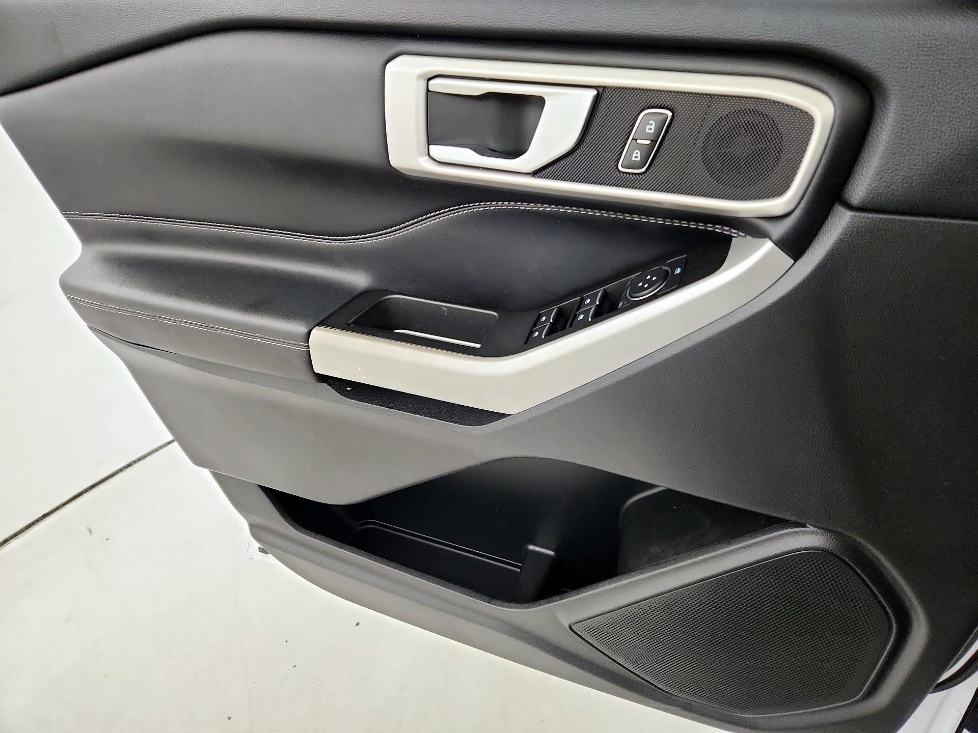 Thumbnail: 2022 Ford Explorer - 12