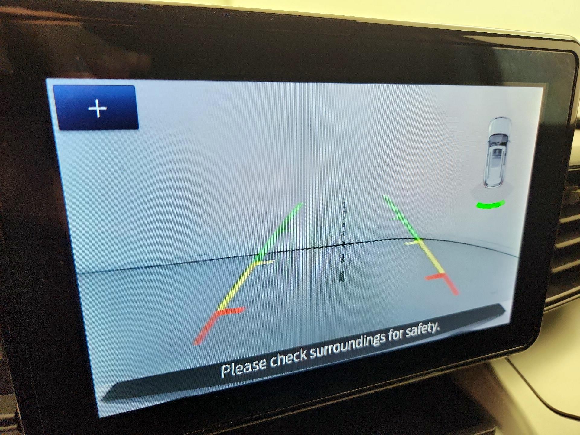 Thumbnail: 2022 Ford Explorer - 14