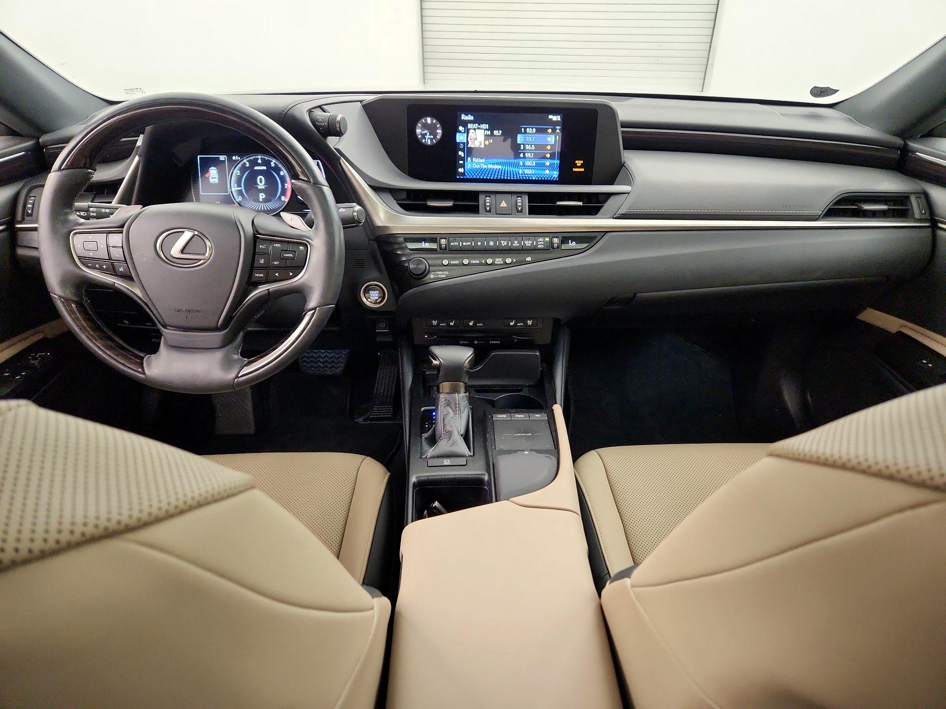 Thumbnail: 2020 Lexus ES - 9