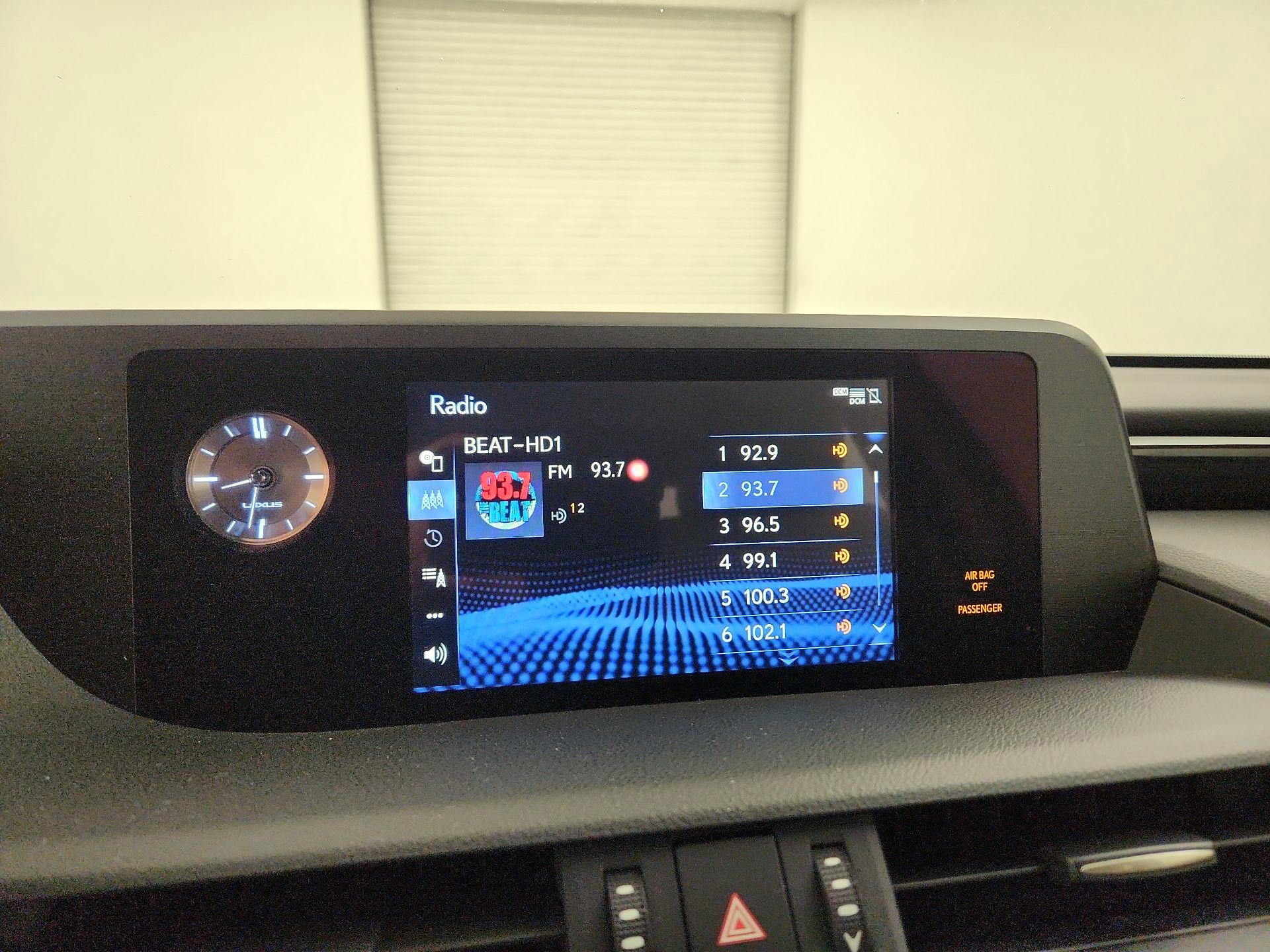 Thumbnail: 2020 Lexus ES - 15