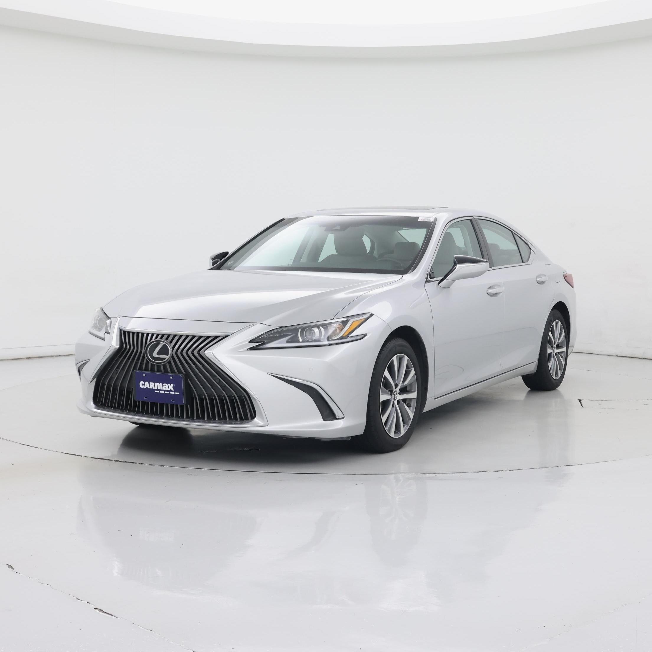 Thumbnail: 2020 Lexus ES - 4