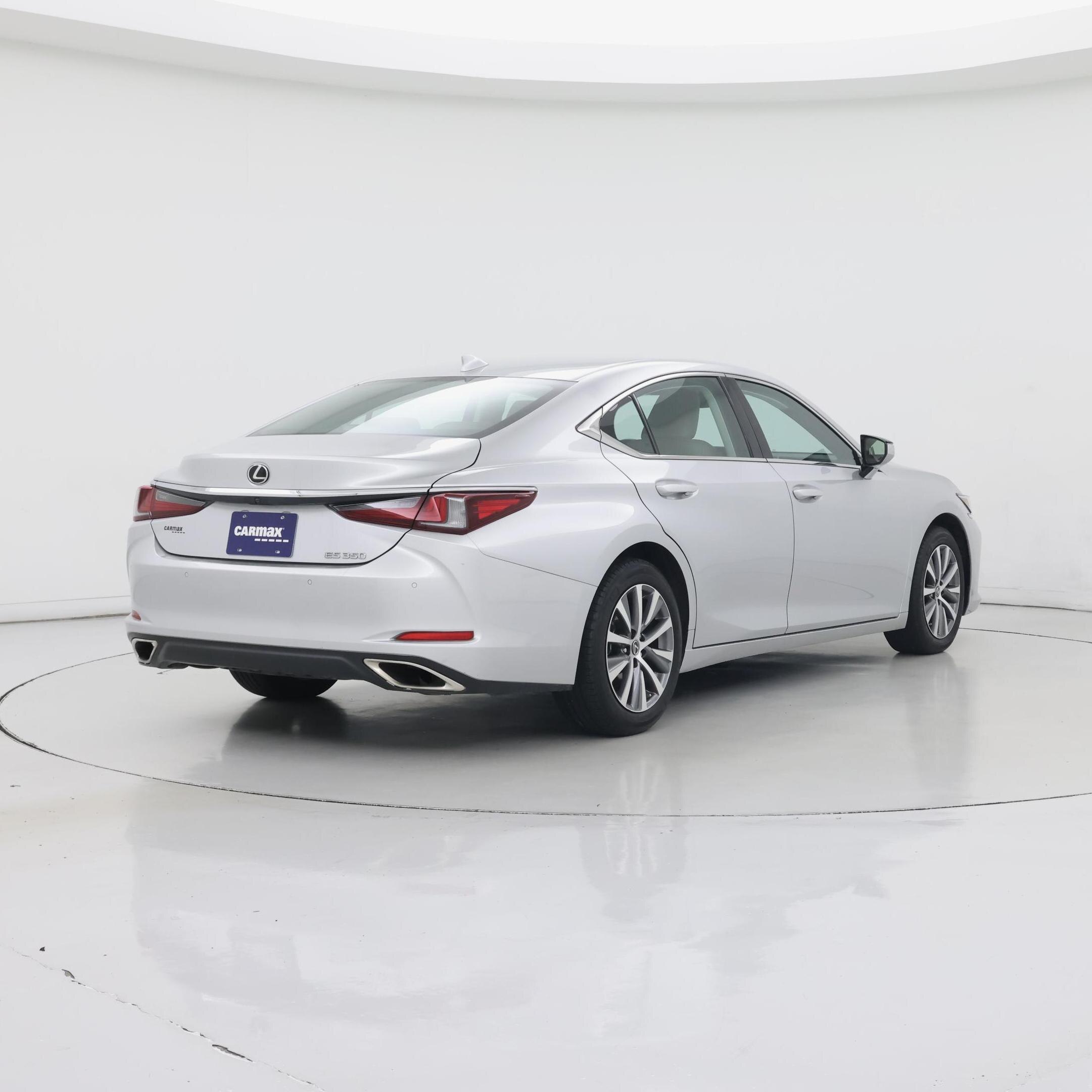 Thumbnail: 2020 Lexus ES - 8