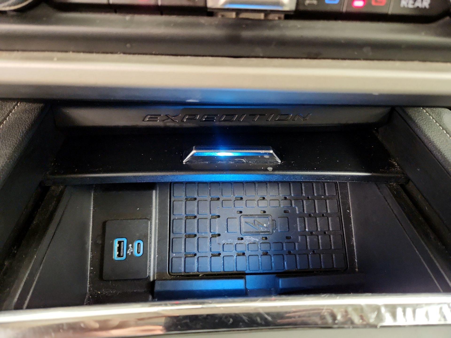 Thumbnail: 2024 Ford Expedition MAX - 19