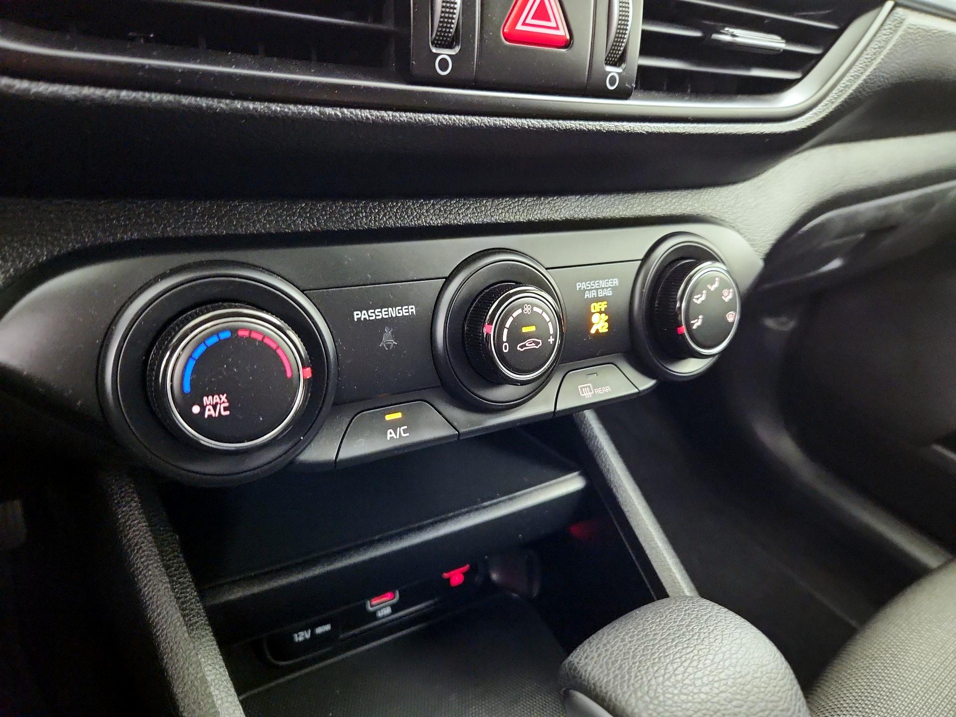 Thumbnail: 2024 Kia Forte - 16