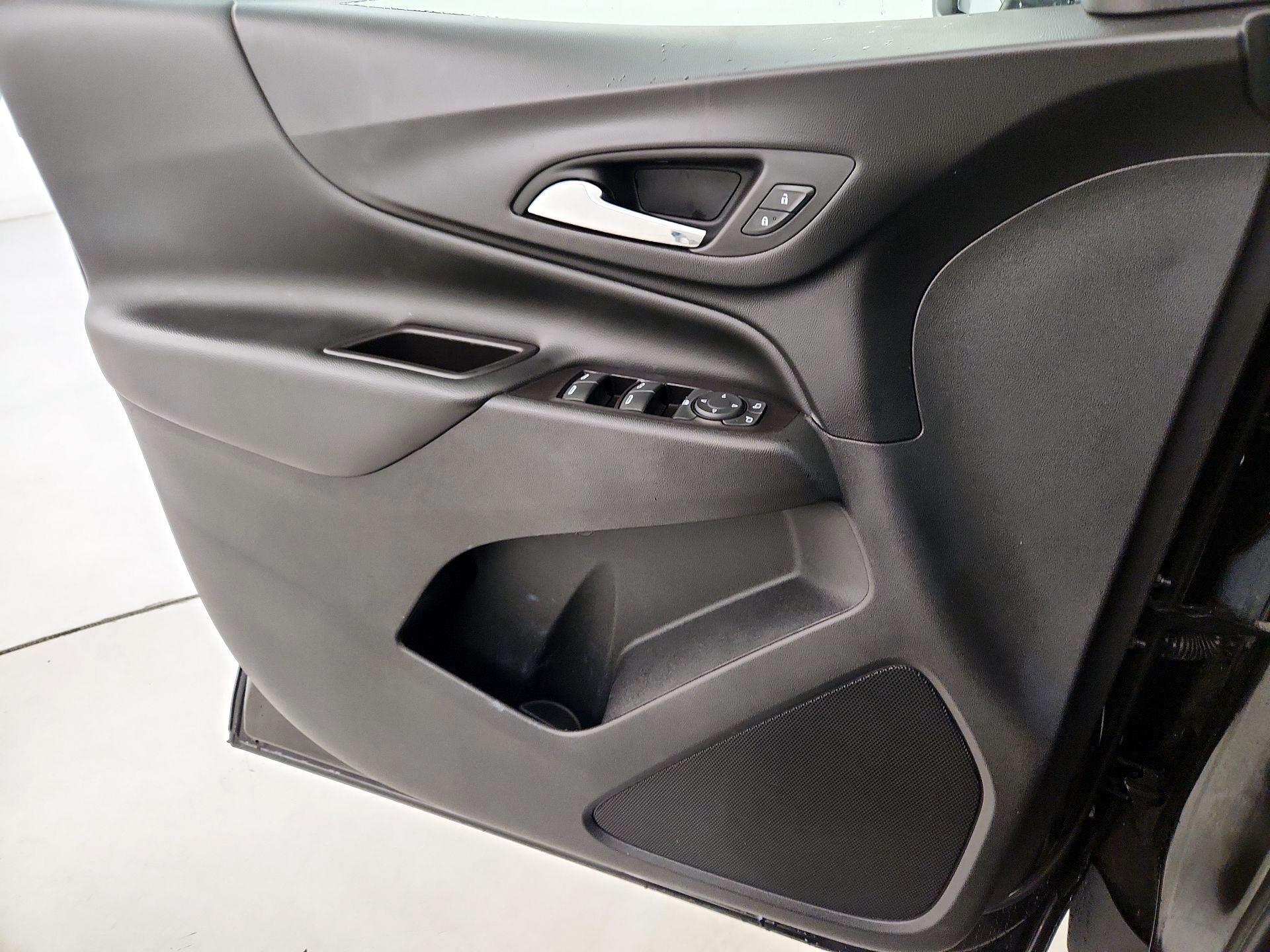 Thumbnail: 2020 Chevrolet Equinox - 12