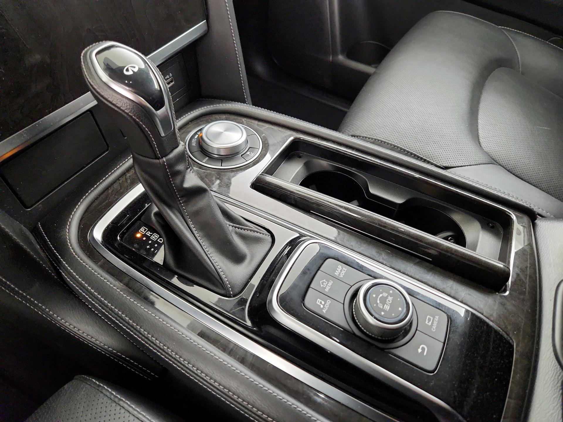 Thumbnail: 2024 INFINITI QX80 - 17