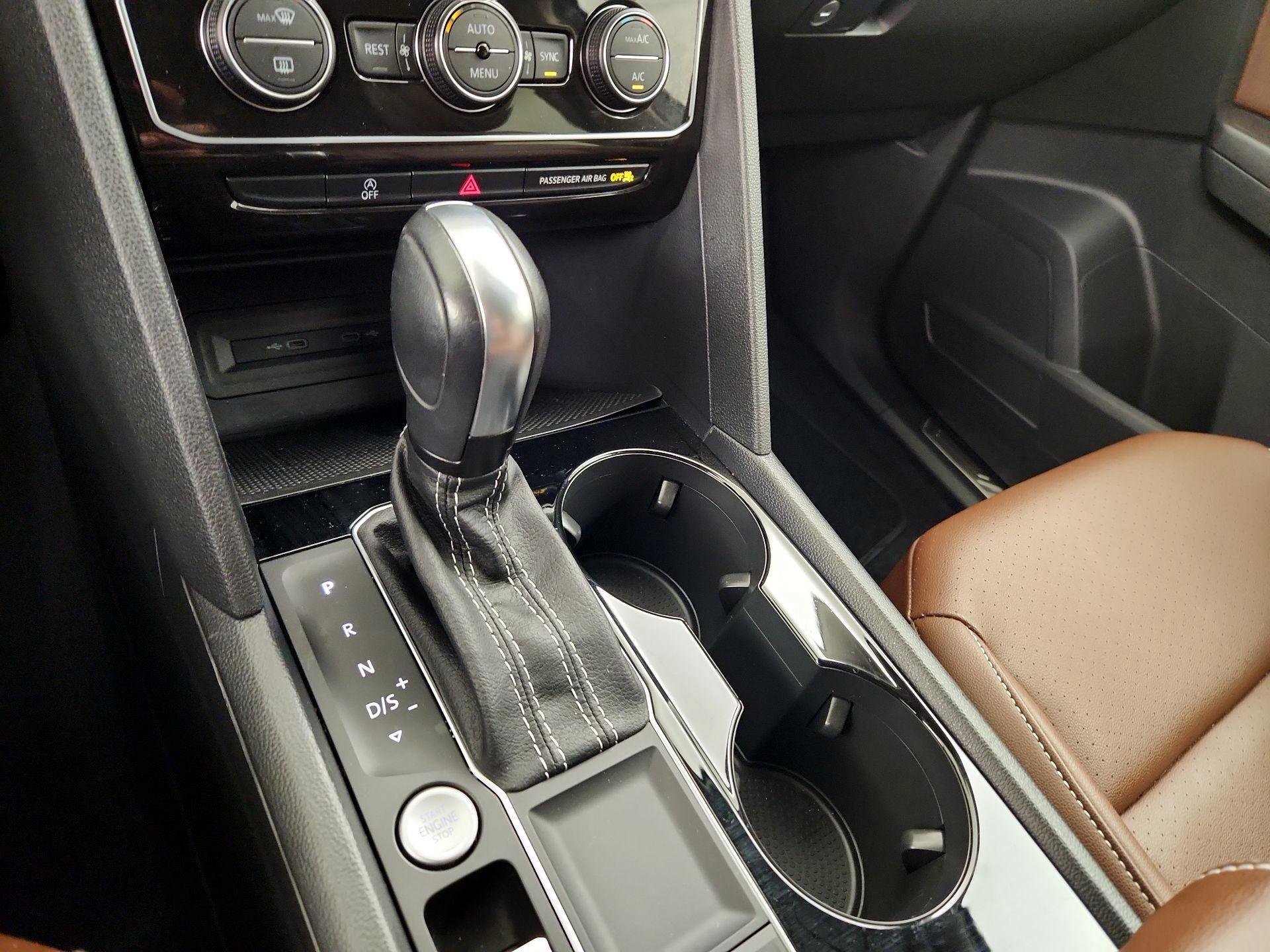 Thumbnail: 2022 Volkswagen Atlas - 17