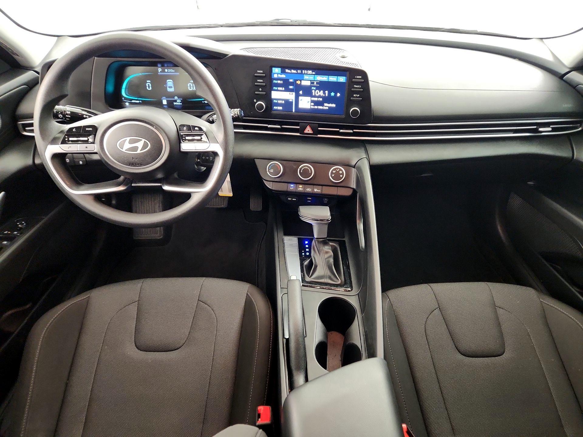 Thumbnail: 2024 Hyundai Elantra - 9