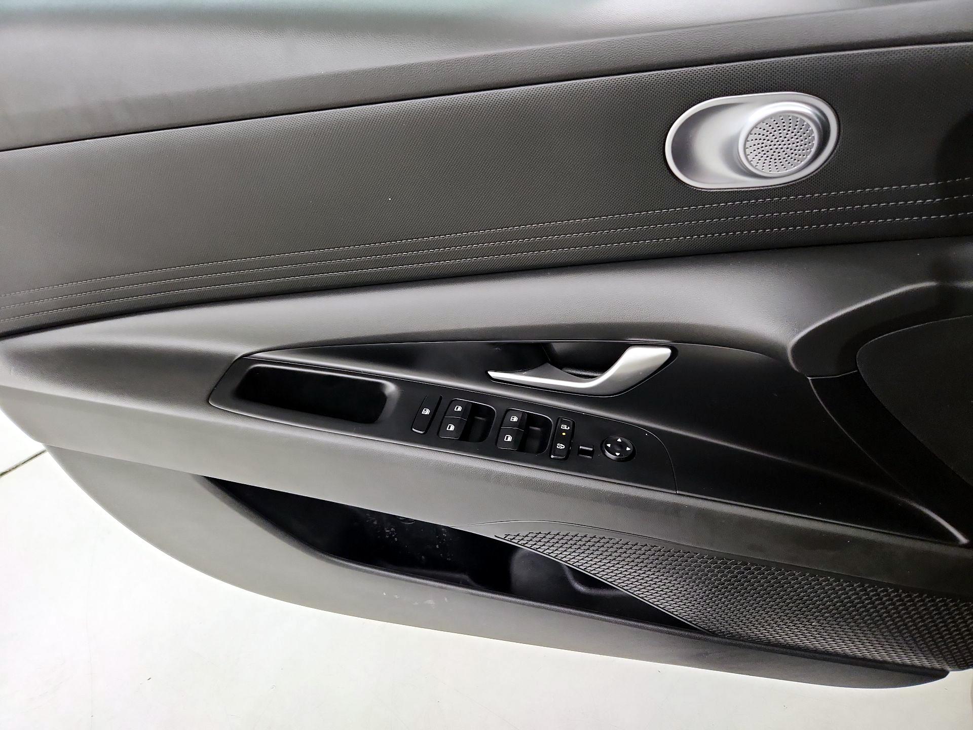 Thumbnail: 2024 Hyundai Elantra - 12