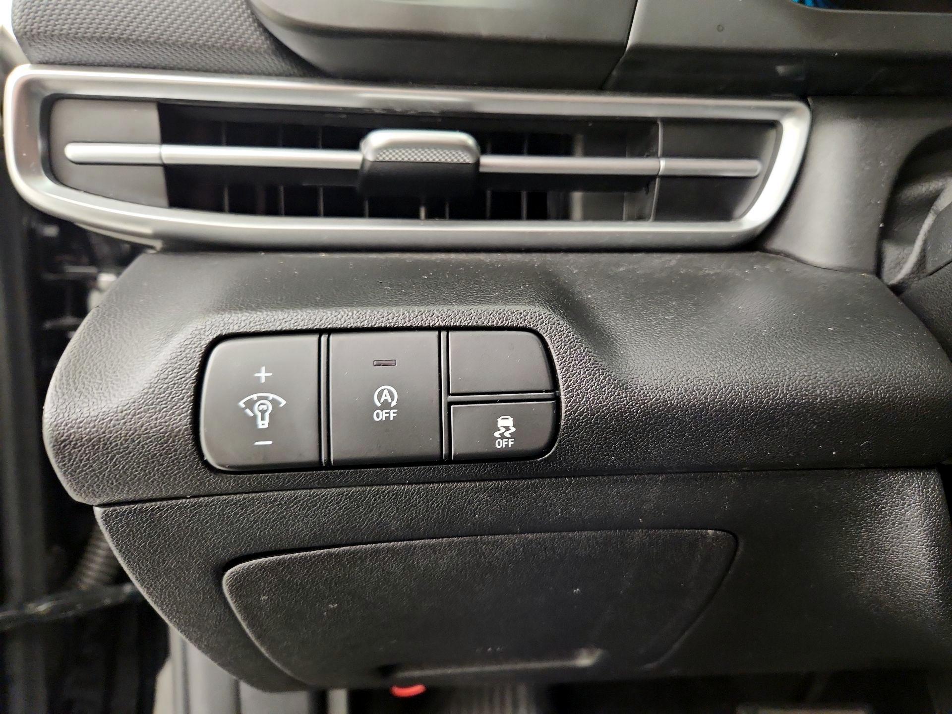 Thumbnail: 2024 Hyundai Elantra - 13