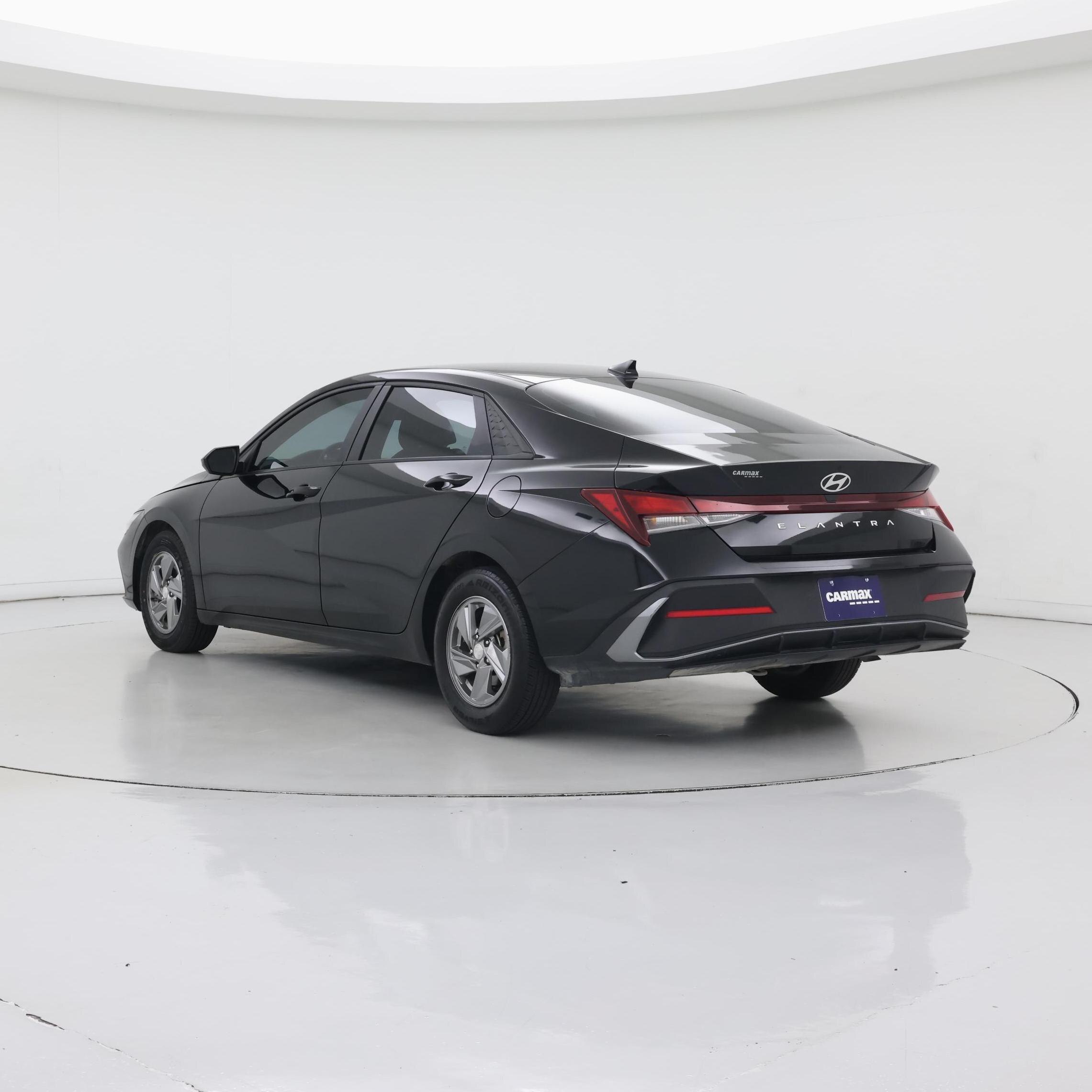 Thumbnail: 2024 Hyundai Elantra - 2