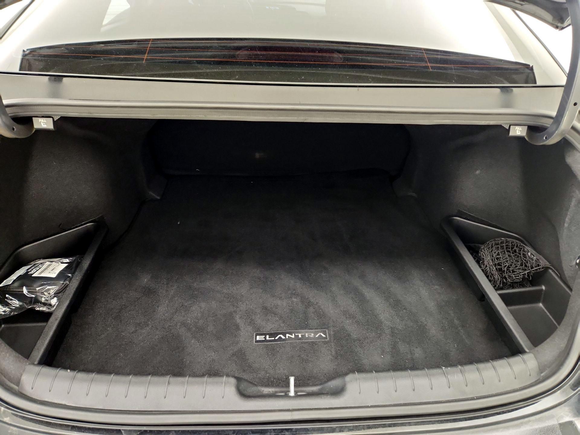 Thumbnail: 2024 Hyundai Elantra - 20