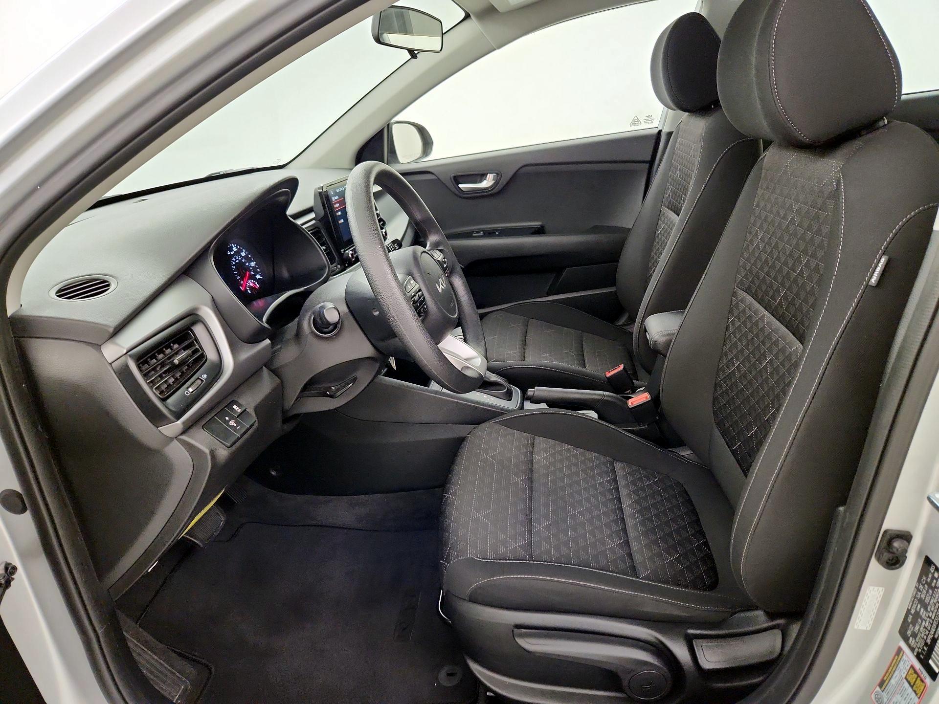 Thumbnail: 2023 Kia Rio - 11