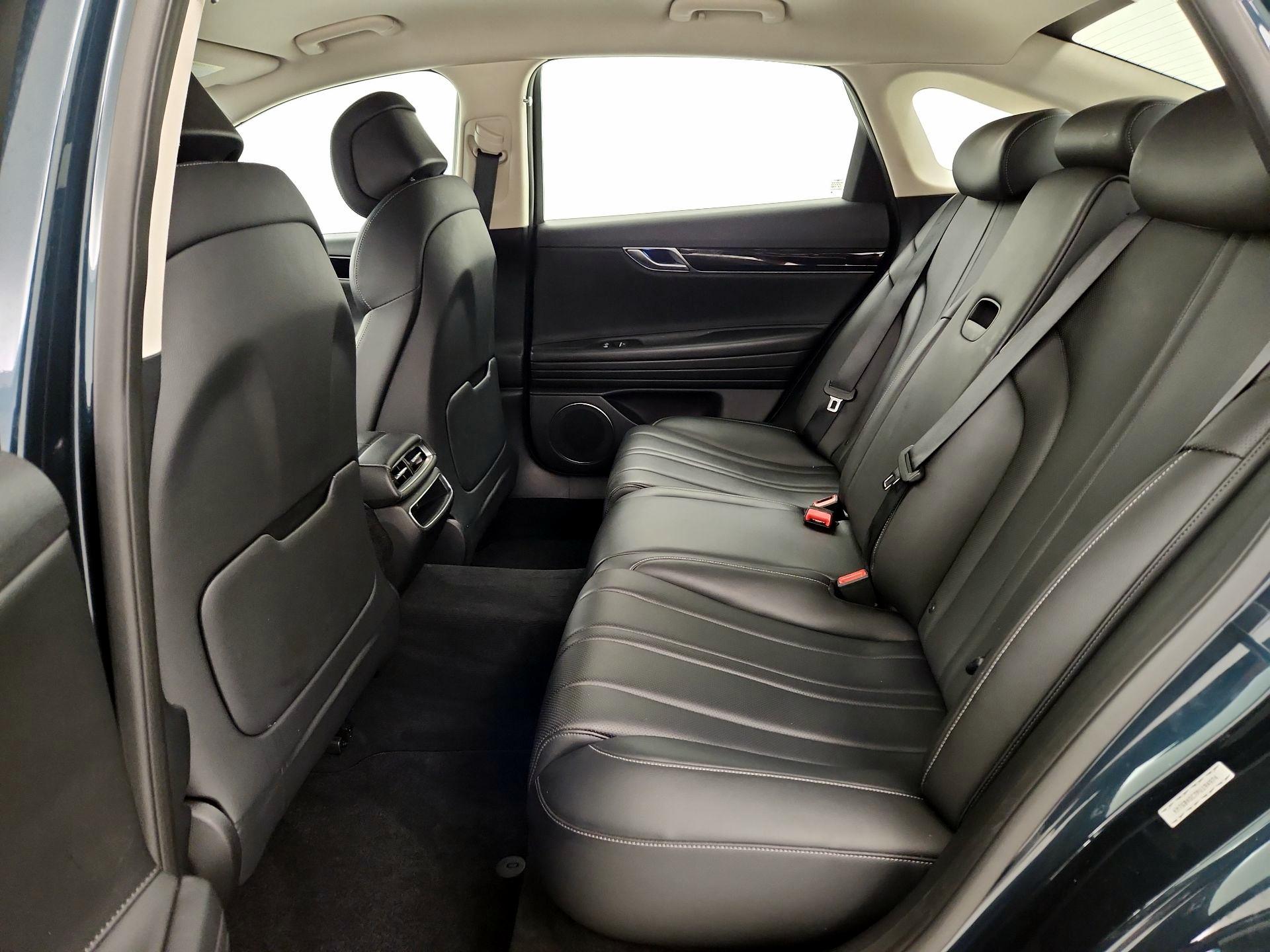 Thumbnail: 2023 Genesis G80 - 20