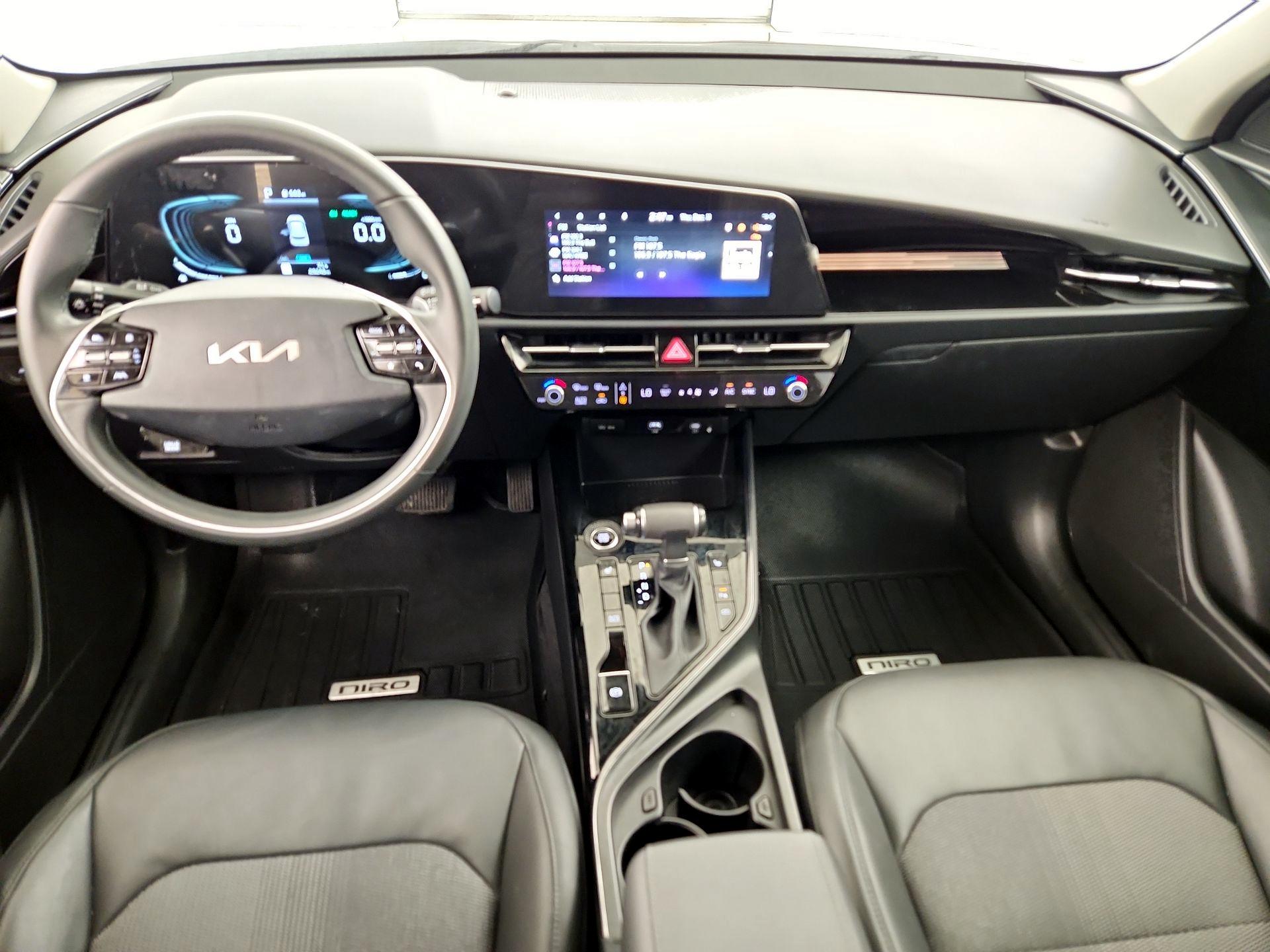 Thumbnail: 2024 Kia Niro - 9