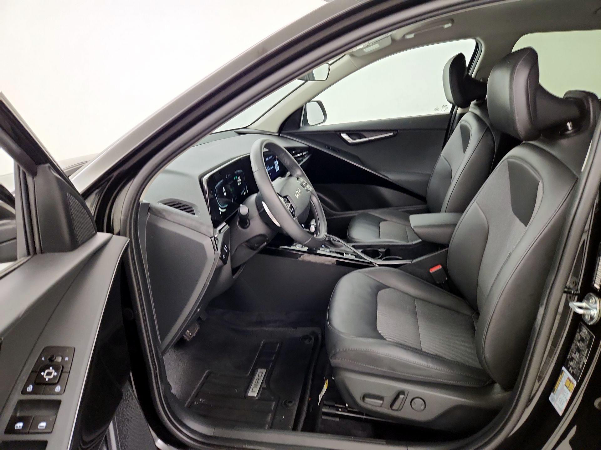 Thumbnail: 2024 Kia Niro - 11