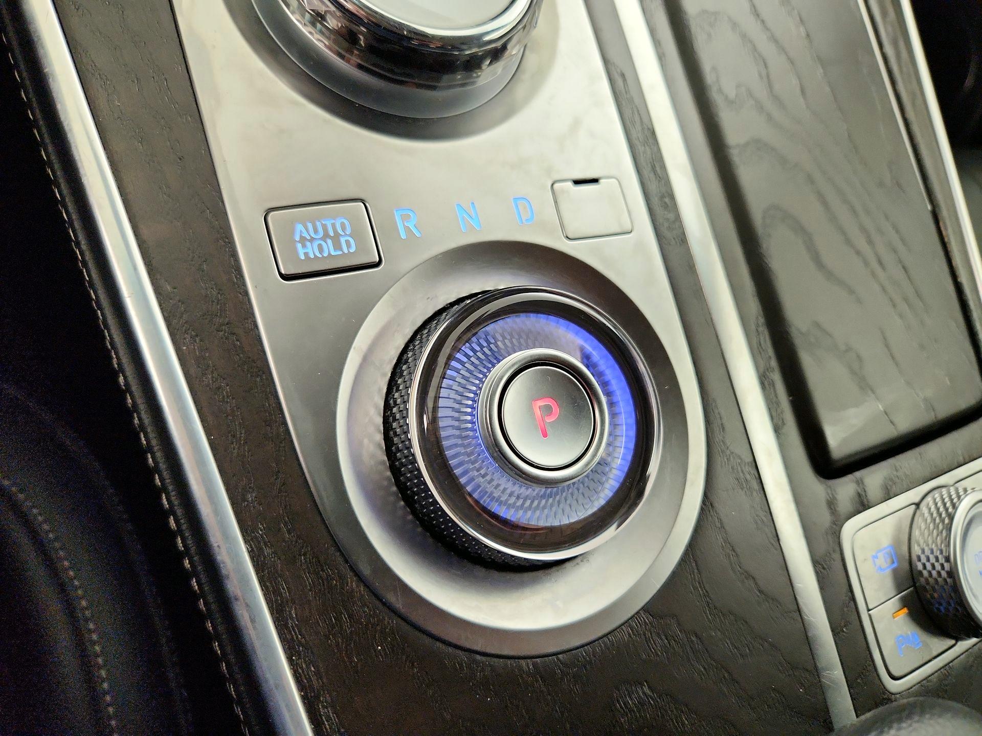 Thumbnail: 2024 Genesis GV80 - 18