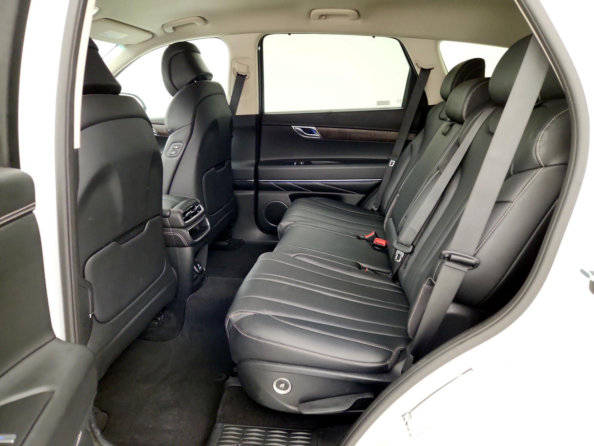 Thumbnail: 2024 Genesis GV80 - 20