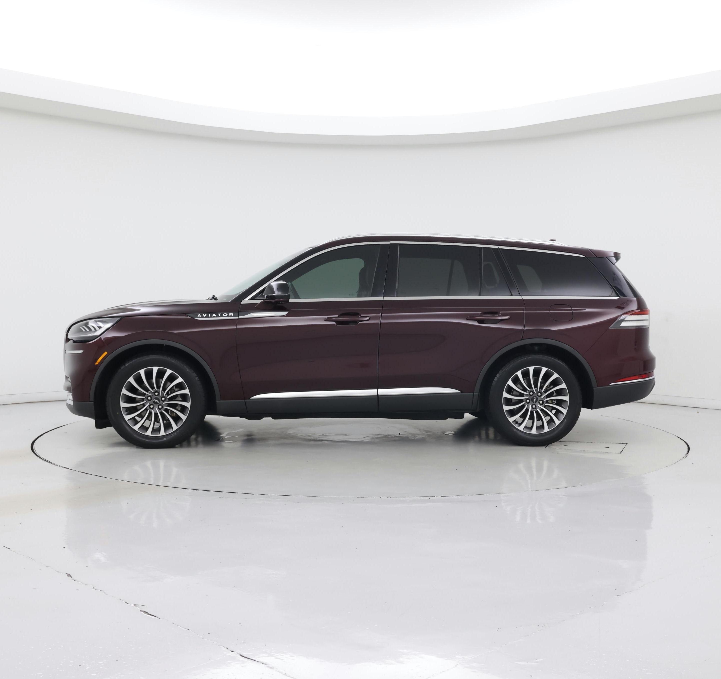 Thumbnail: 2020 Lincoln Aviator - 3