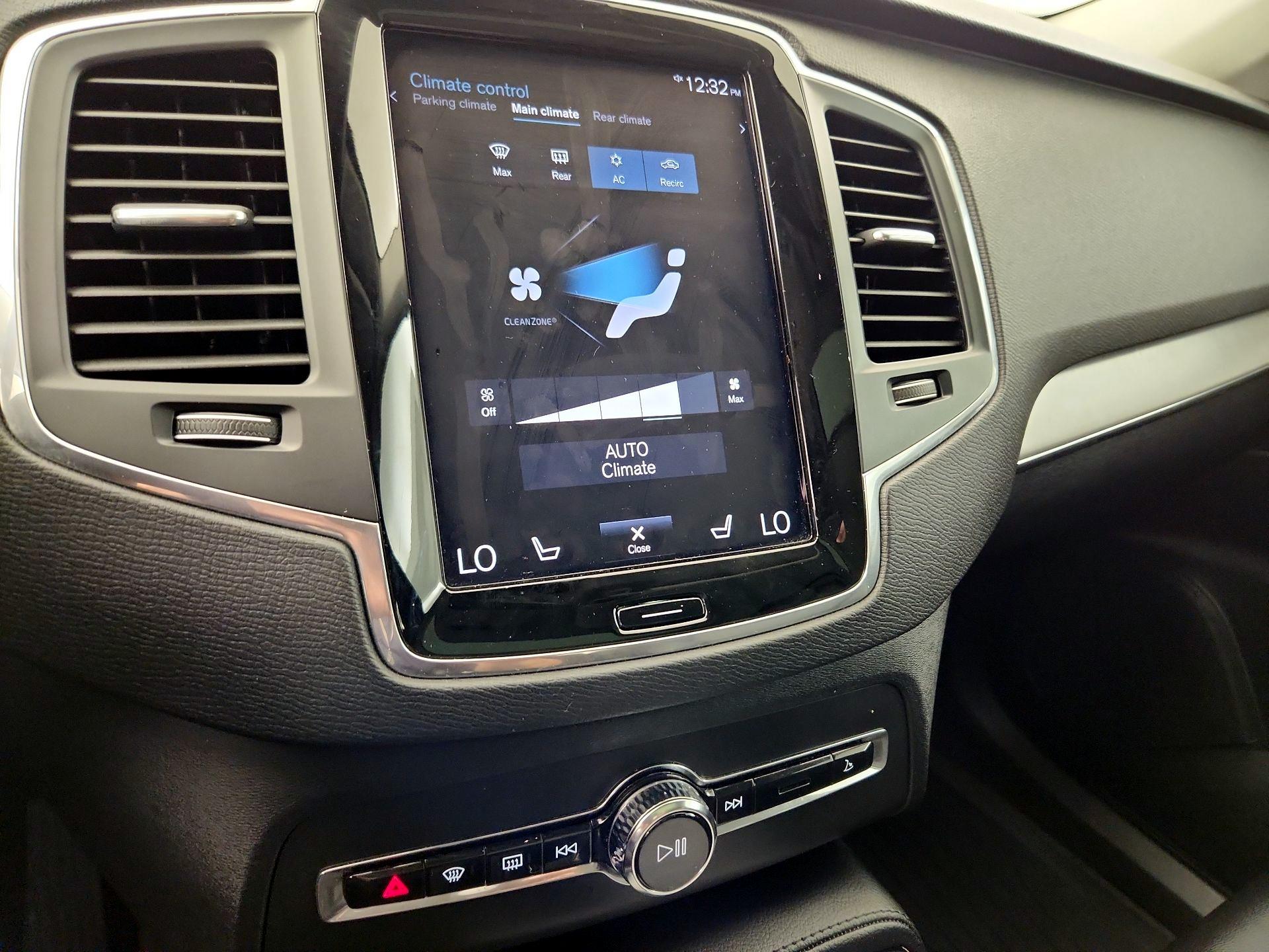 Thumbnail: 2021 Volvo XC90 - 16