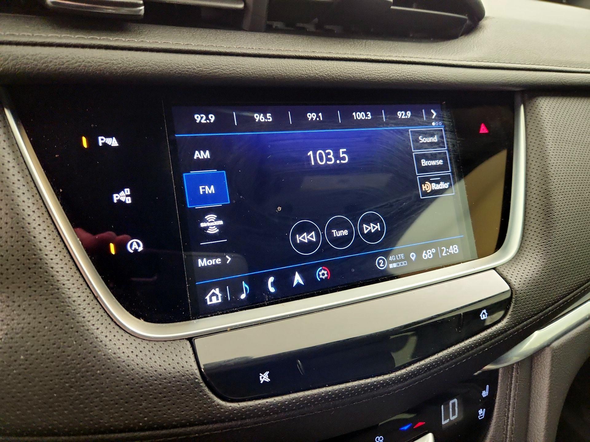 Thumbnail: 2023 Cadillac XT5 - 16