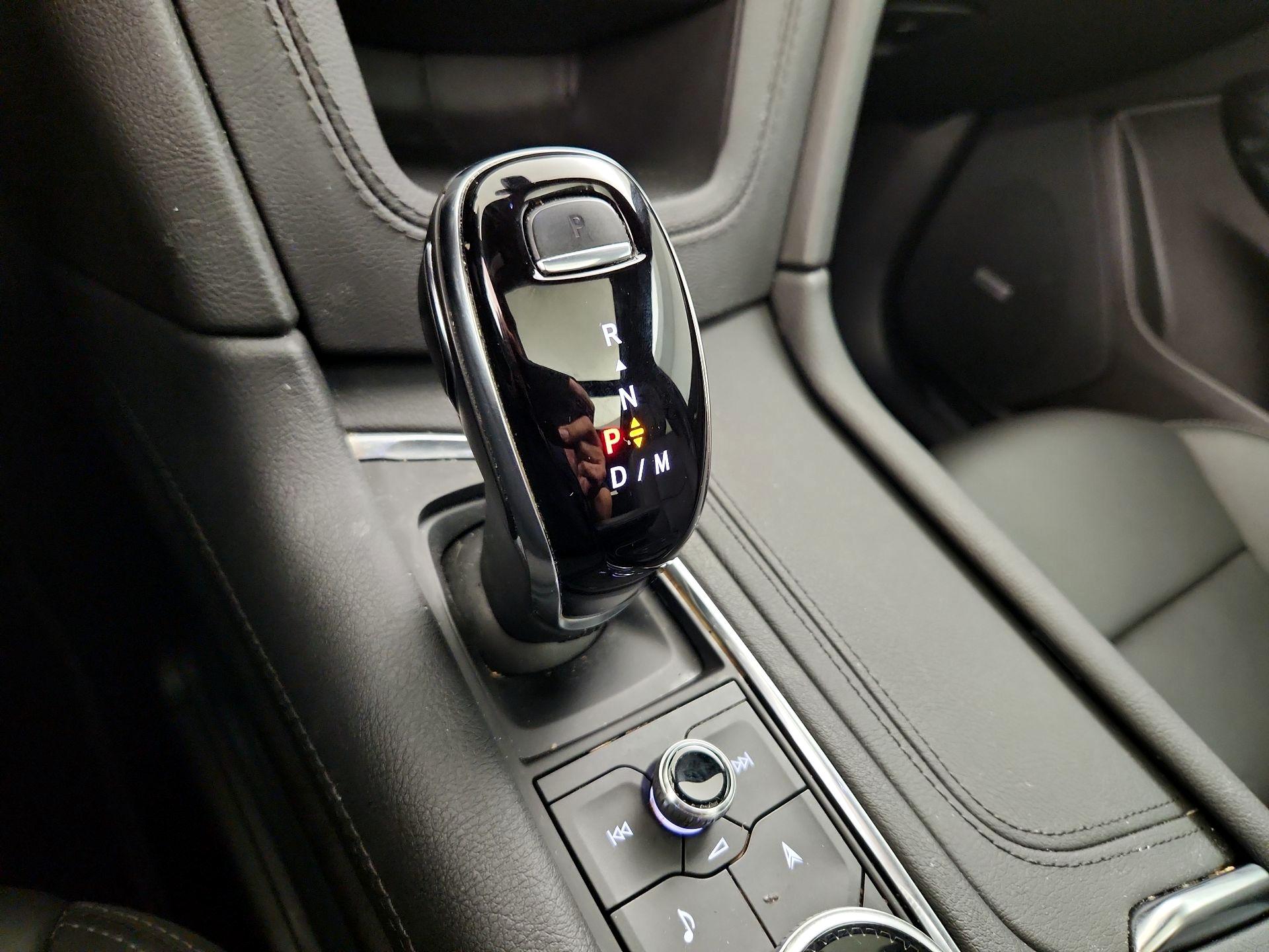 Thumbnail: 2023 Cadillac XT5 - 18