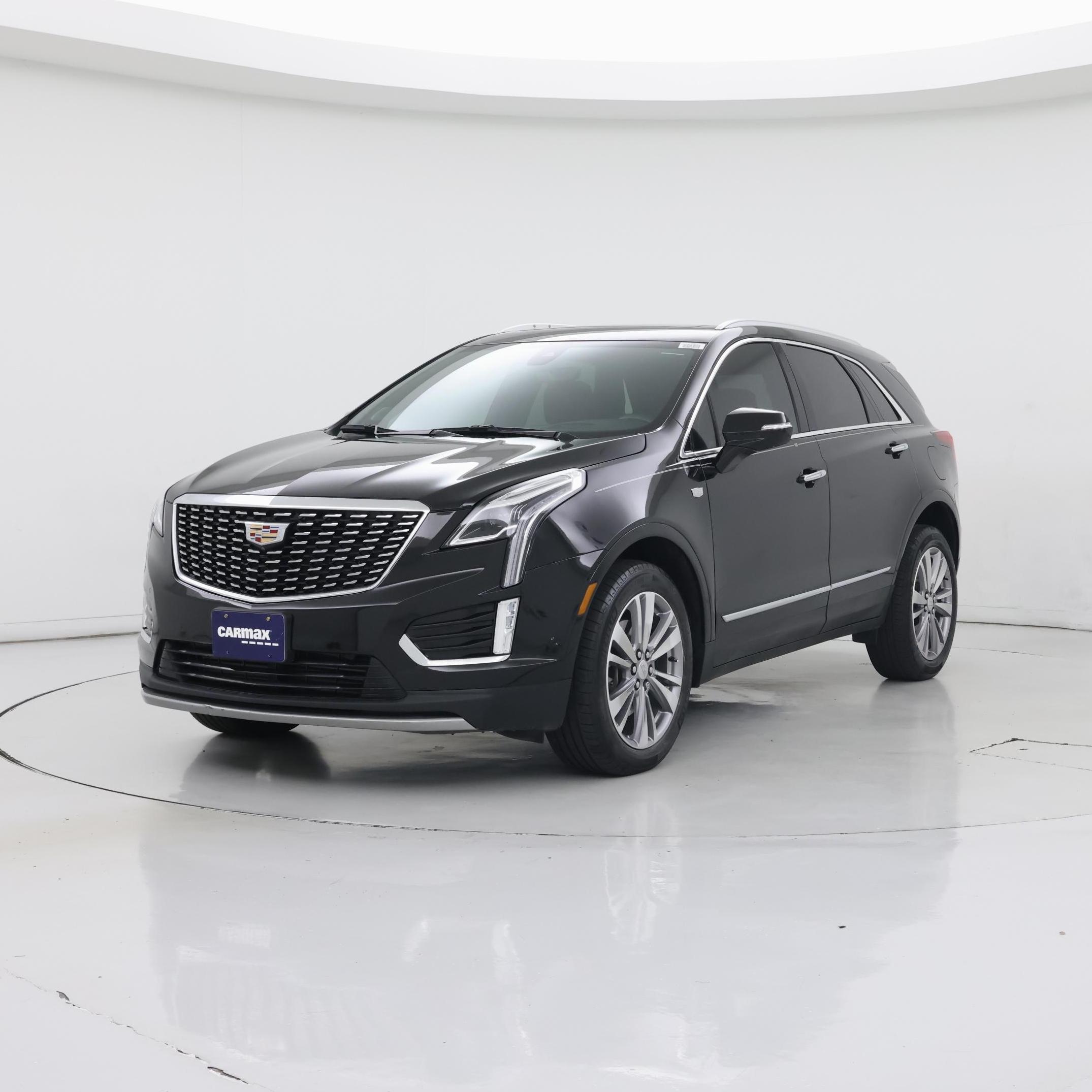 Thumbnail: 2023 Cadillac XT5 - 4