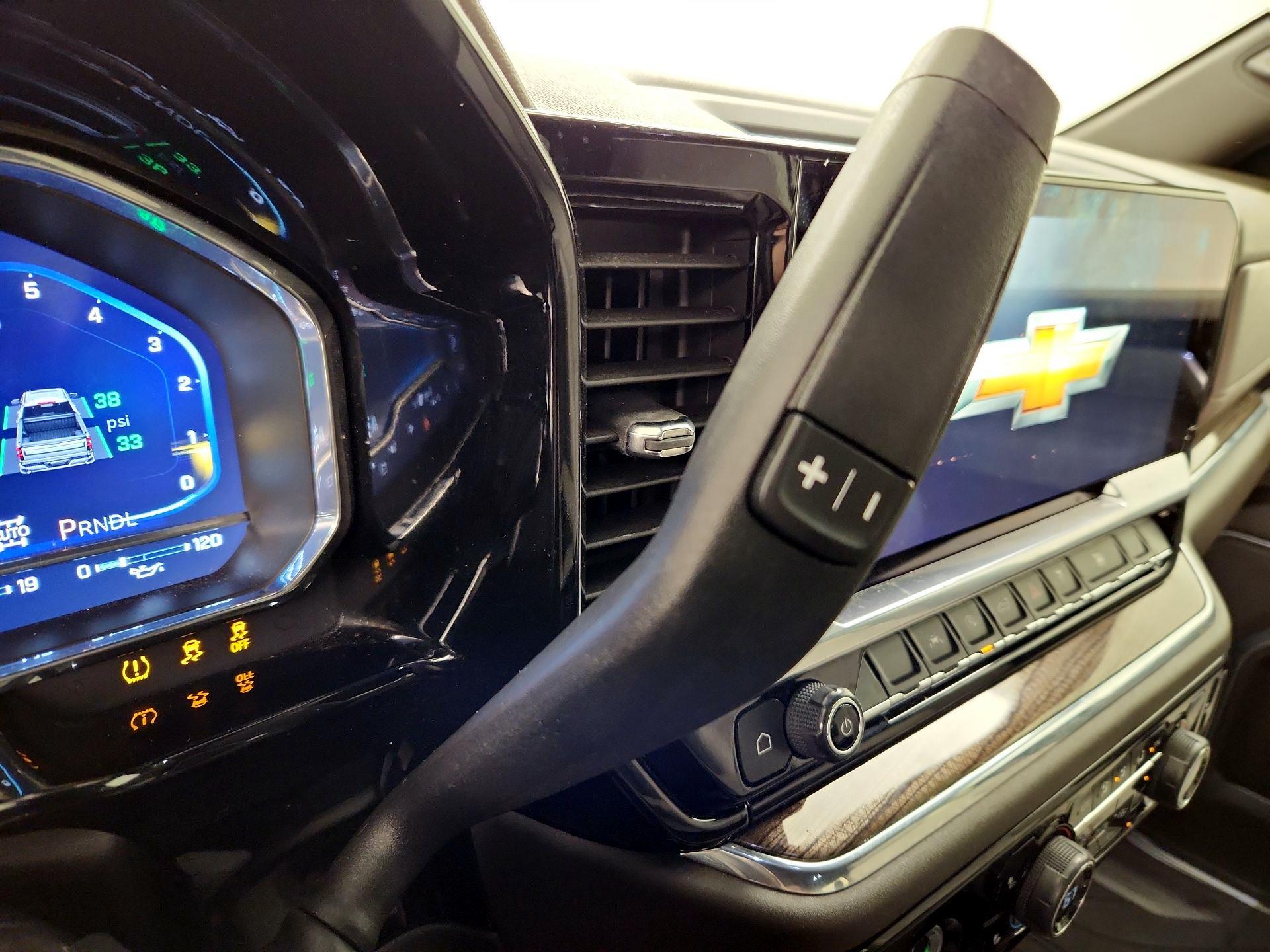 Thumbnail: 2023 Chevrolet Silverado 1500 - 17