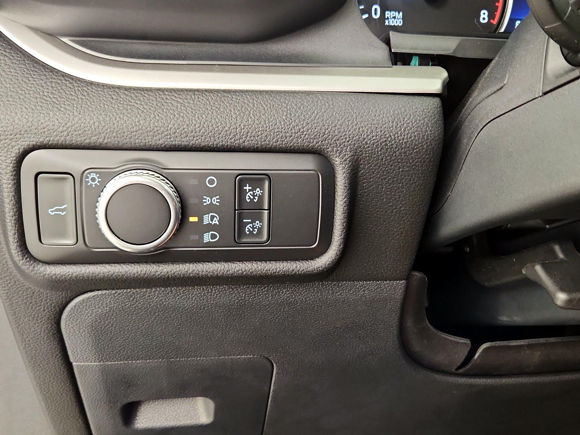 Thumbnail: 2022 Ford Explorer - 13