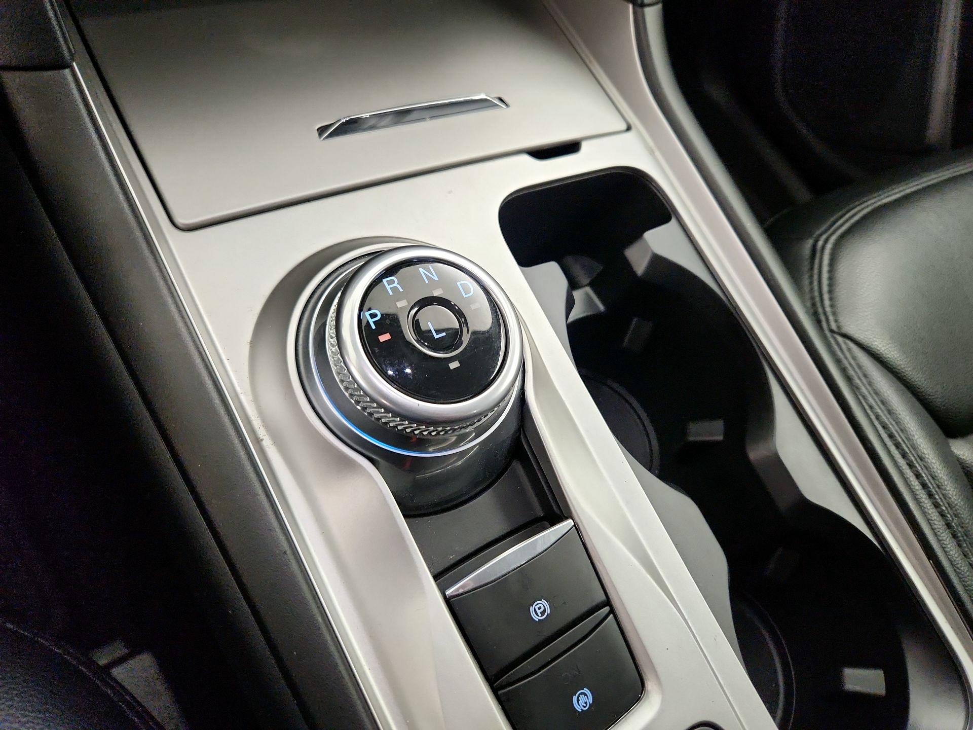 Thumbnail: 2022 Ford Explorer - 17