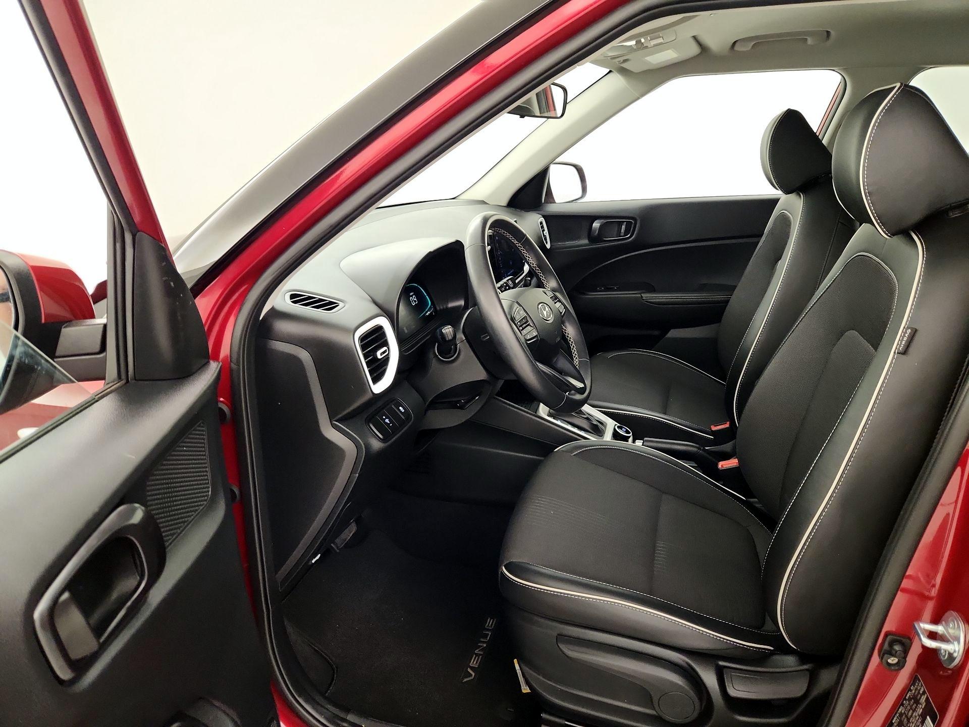 Thumbnail: 2023 Hyundai Venue - 11