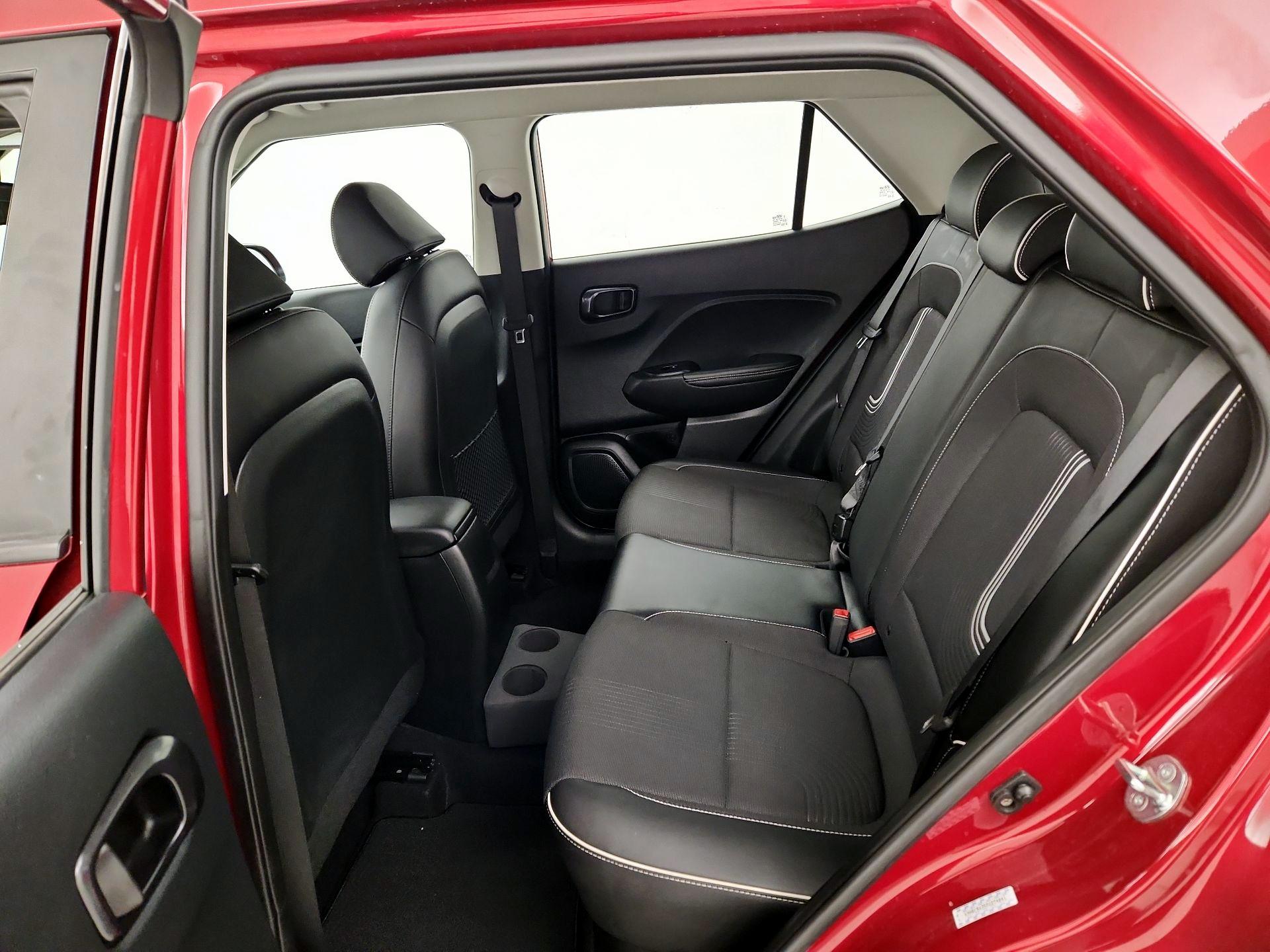 Thumbnail: 2023 Hyundai Venue - 20