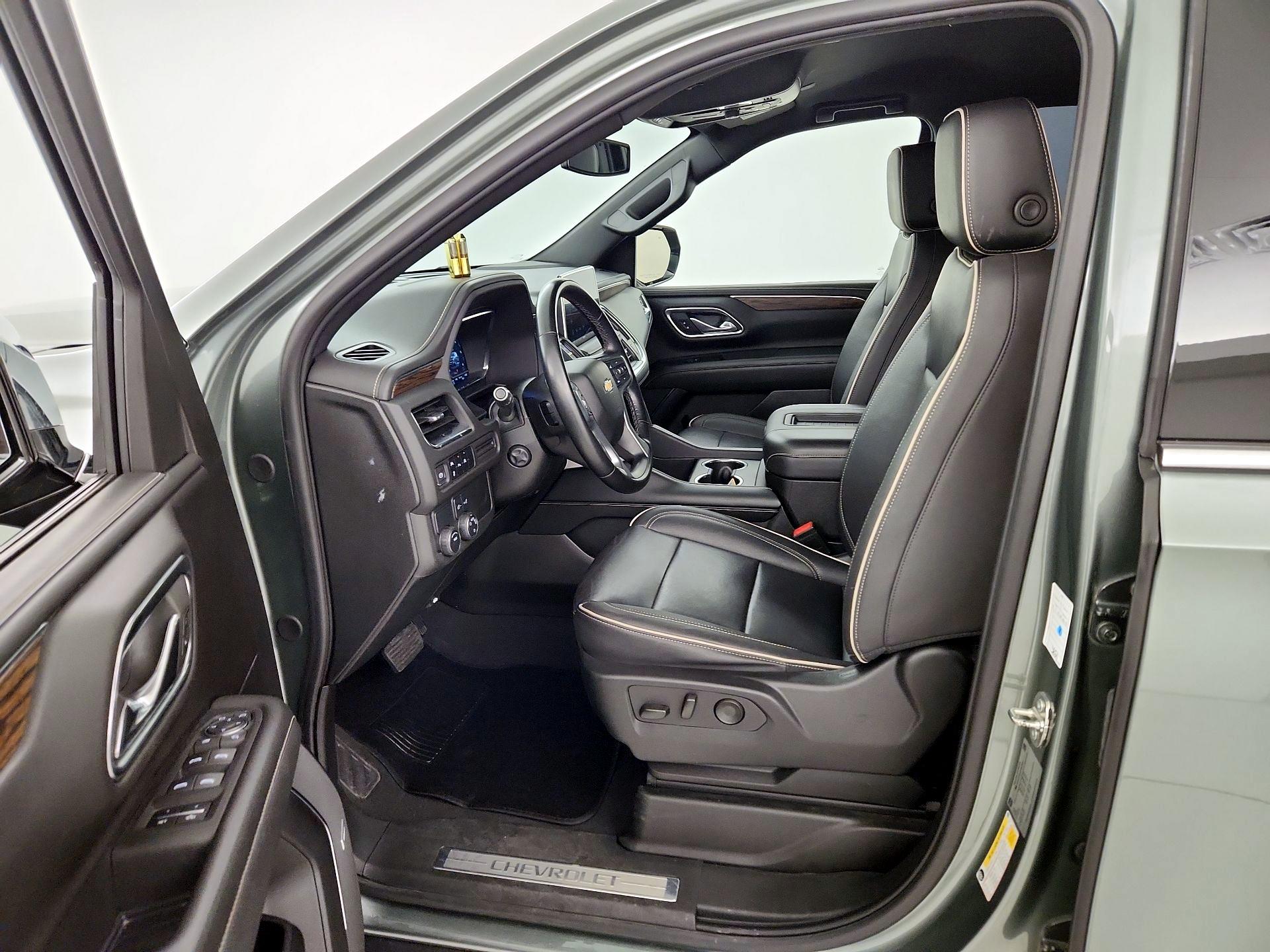 Thumbnail: 2023 Chevrolet Suburban - 11