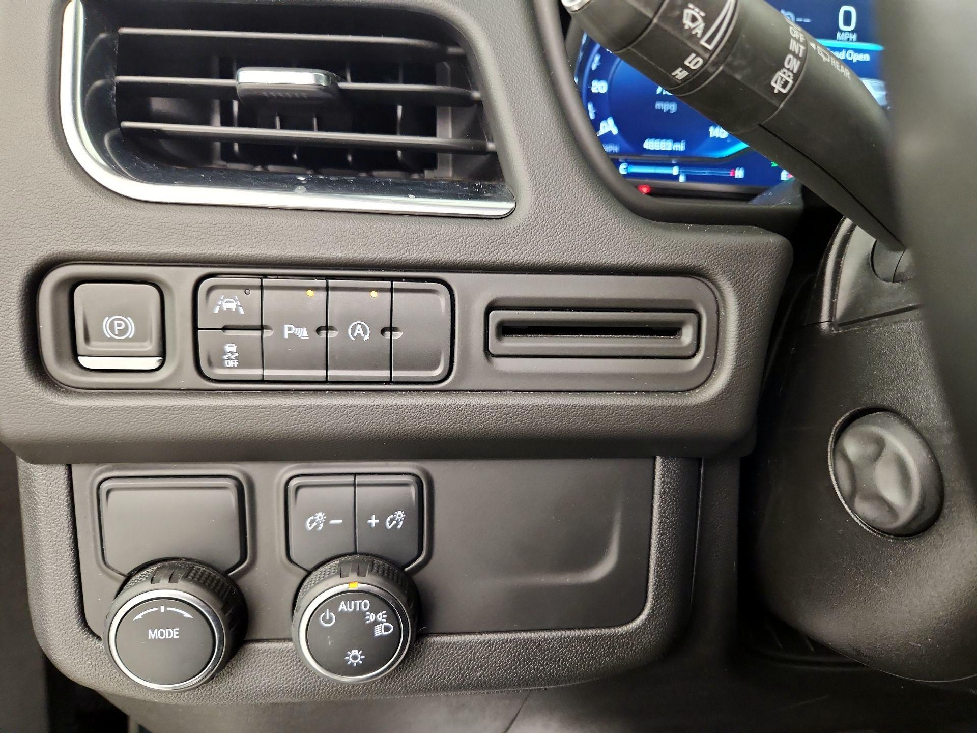 Thumbnail: 2023 Chevrolet Suburban - 13