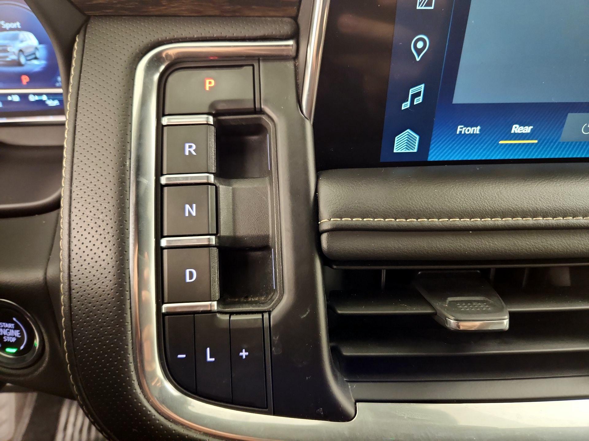 Thumbnail: 2023 Chevrolet Suburban - 17