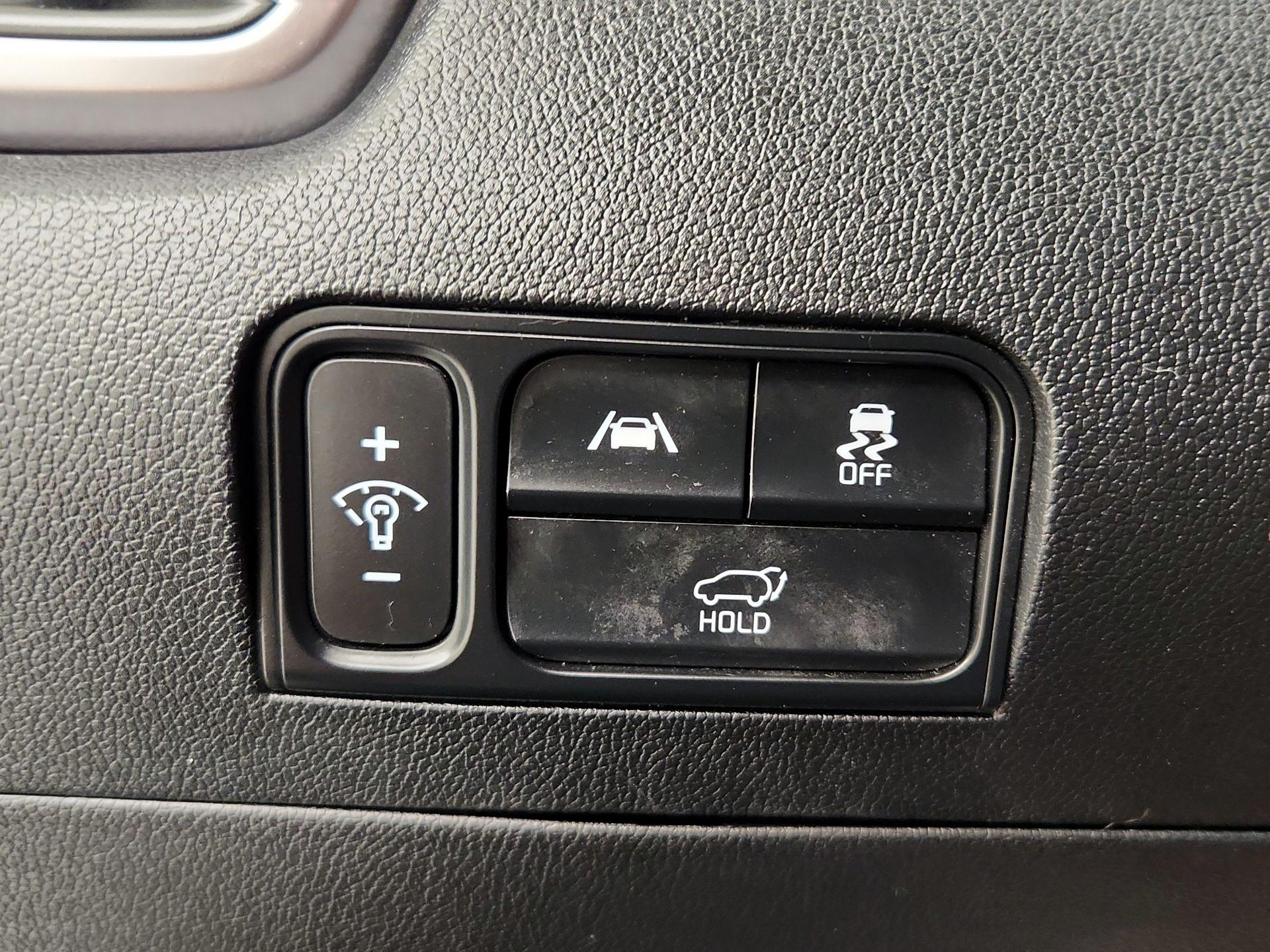 Thumbnail: 2021 Kia Sorento - 13