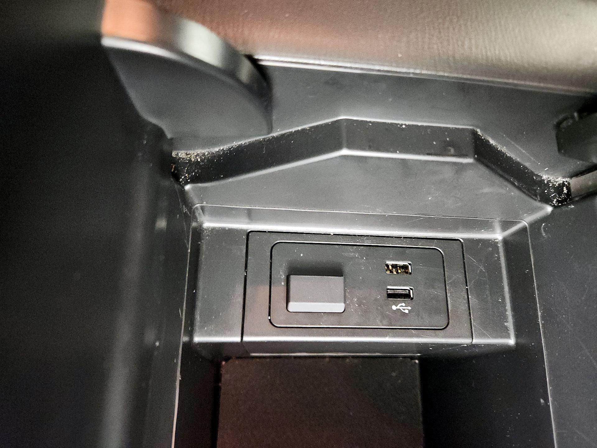 Thumbnail: 2023 Mazda CX-9 - 18