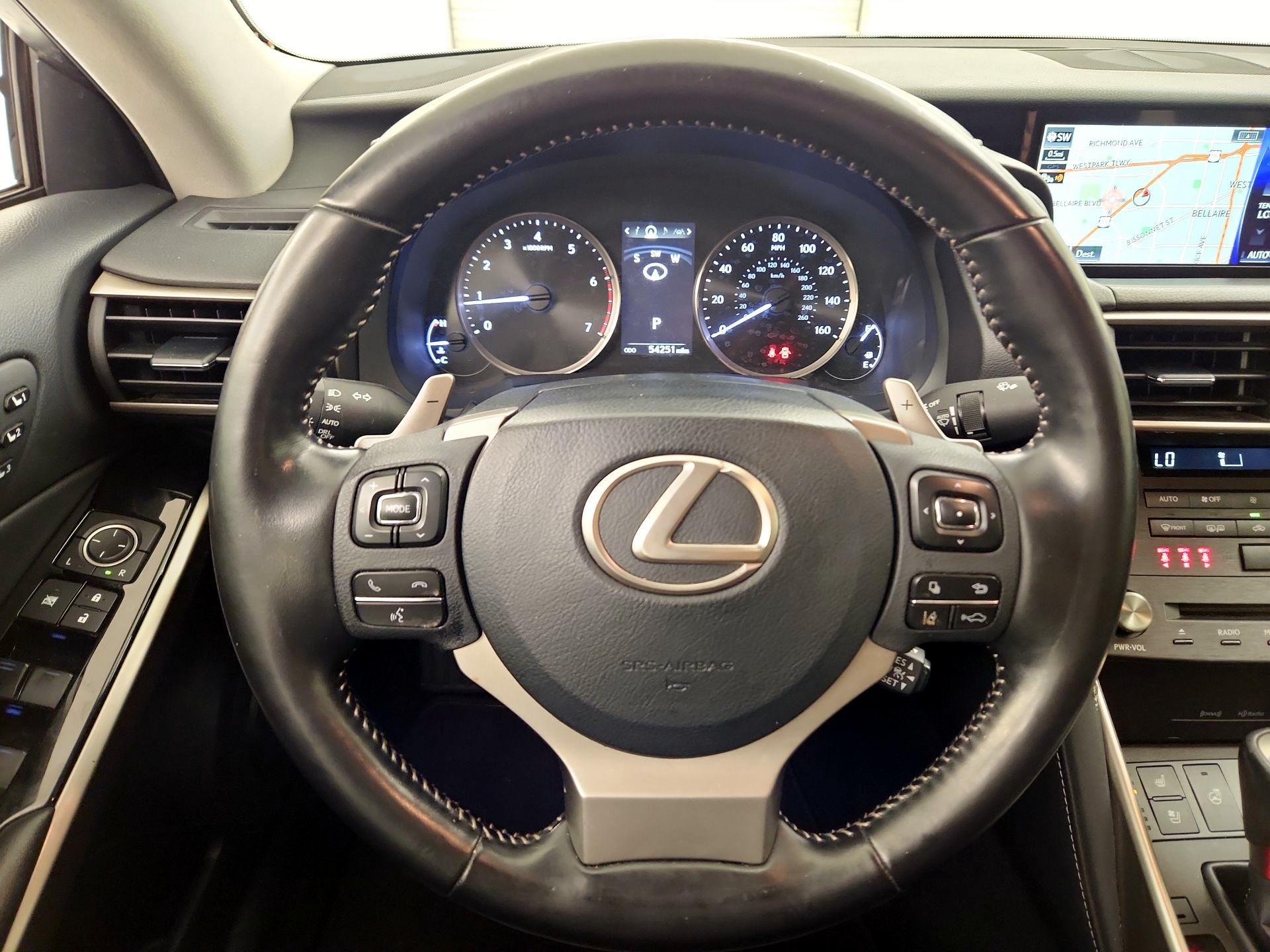 Thumbnail: 2020 Lexus IS - 10