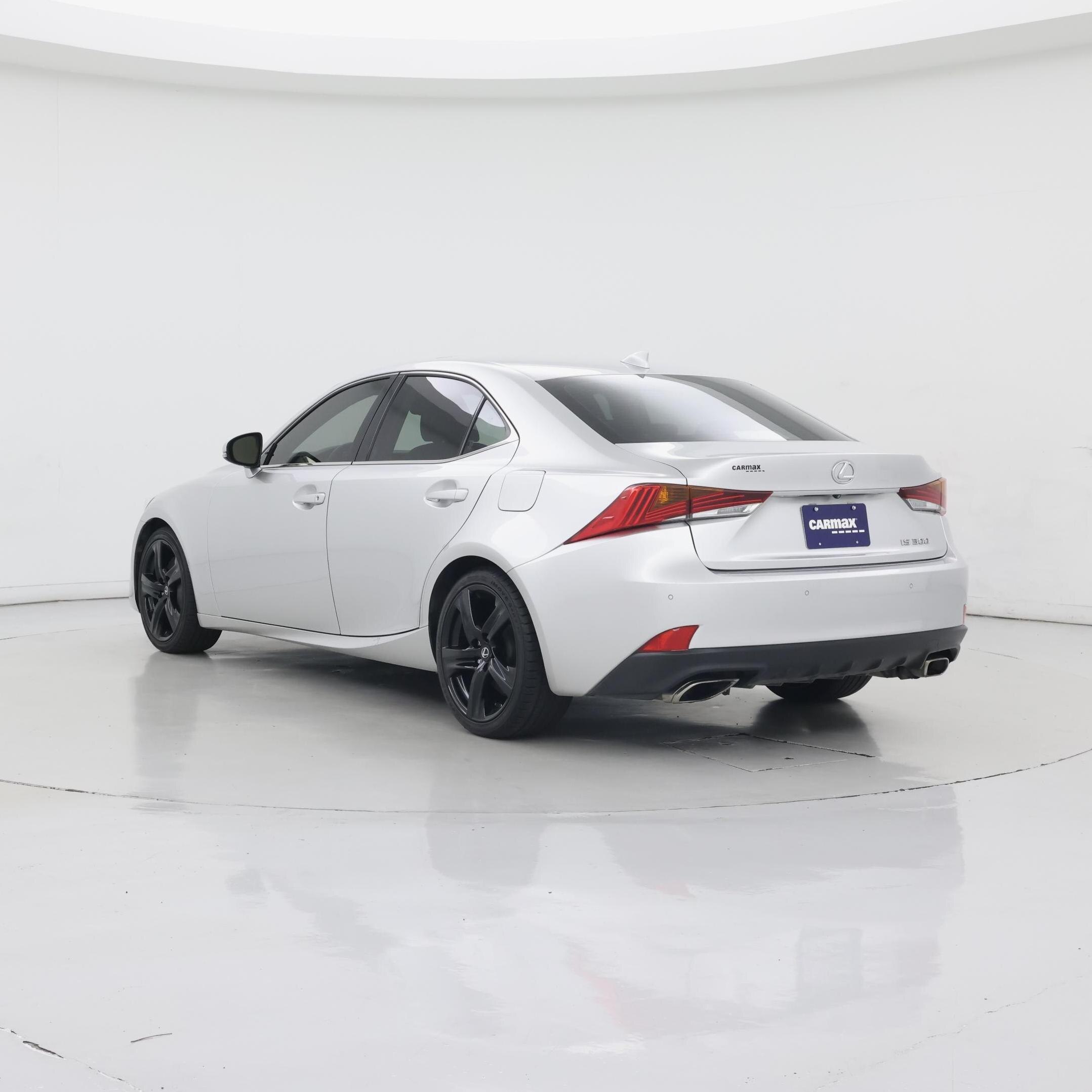 Thumbnail: 2020 Lexus IS - 2