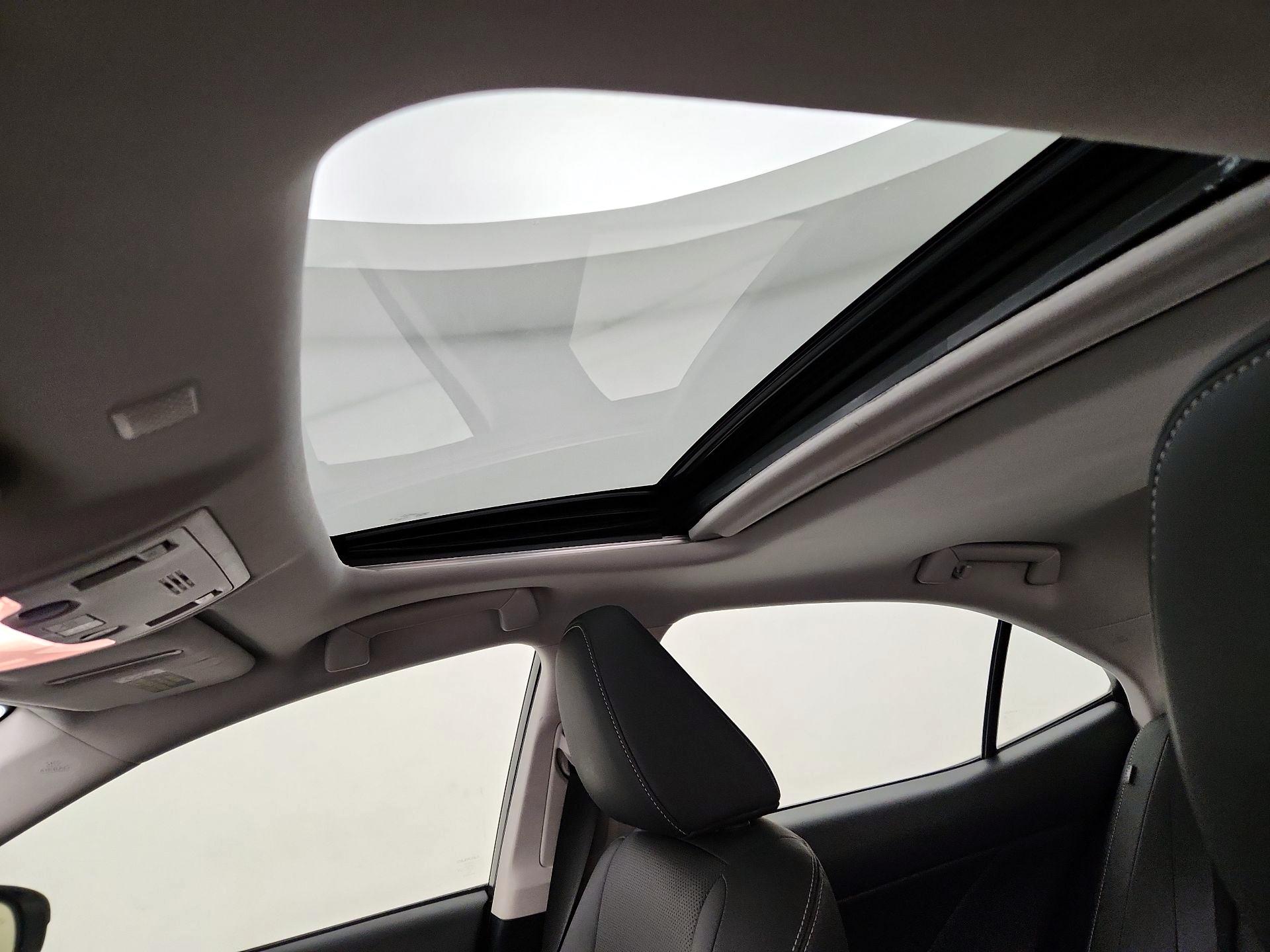 Thumbnail: 2020 Lexus IS - 20