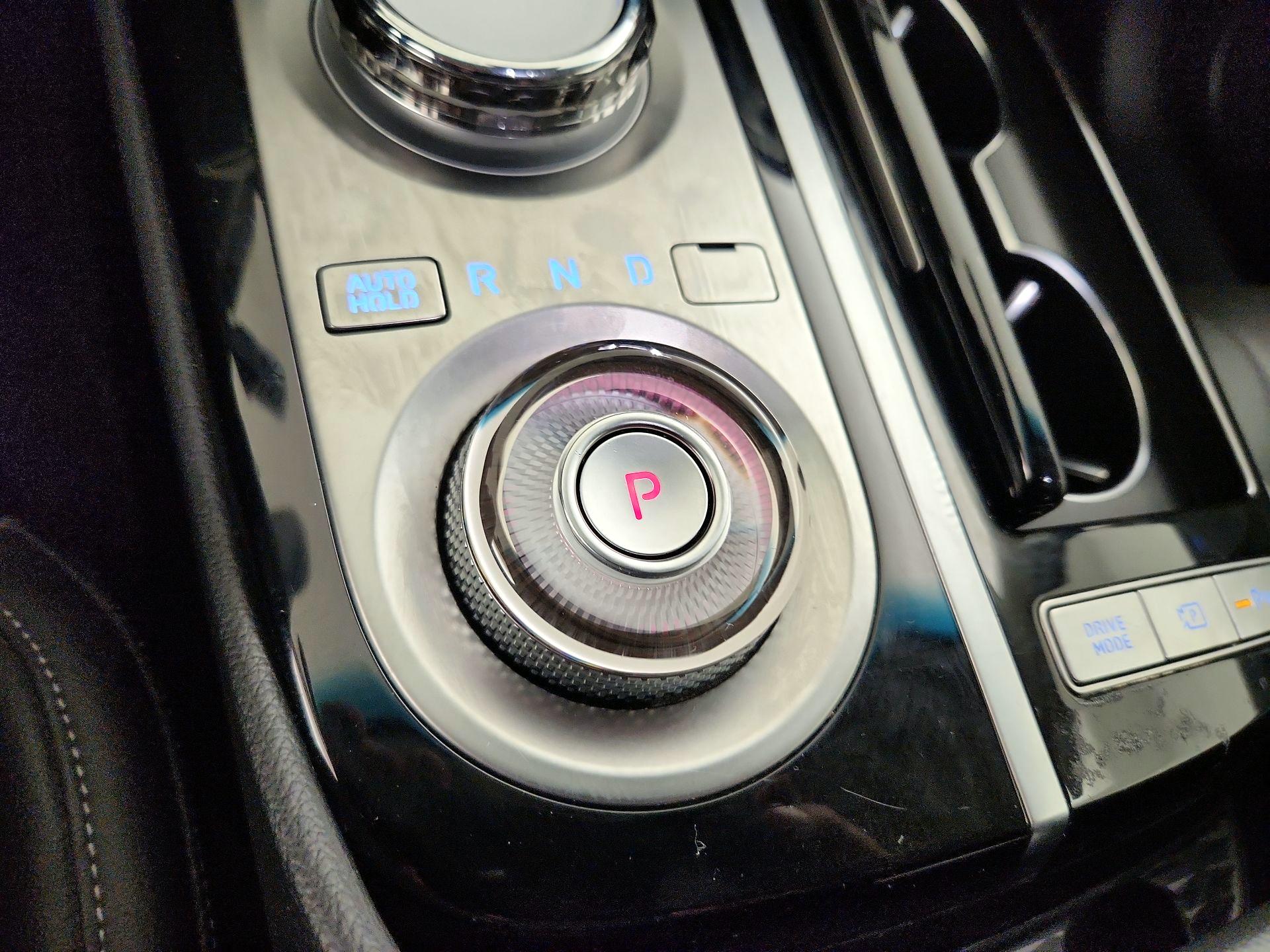 Thumbnail: 2023 Genesis G80 - 18