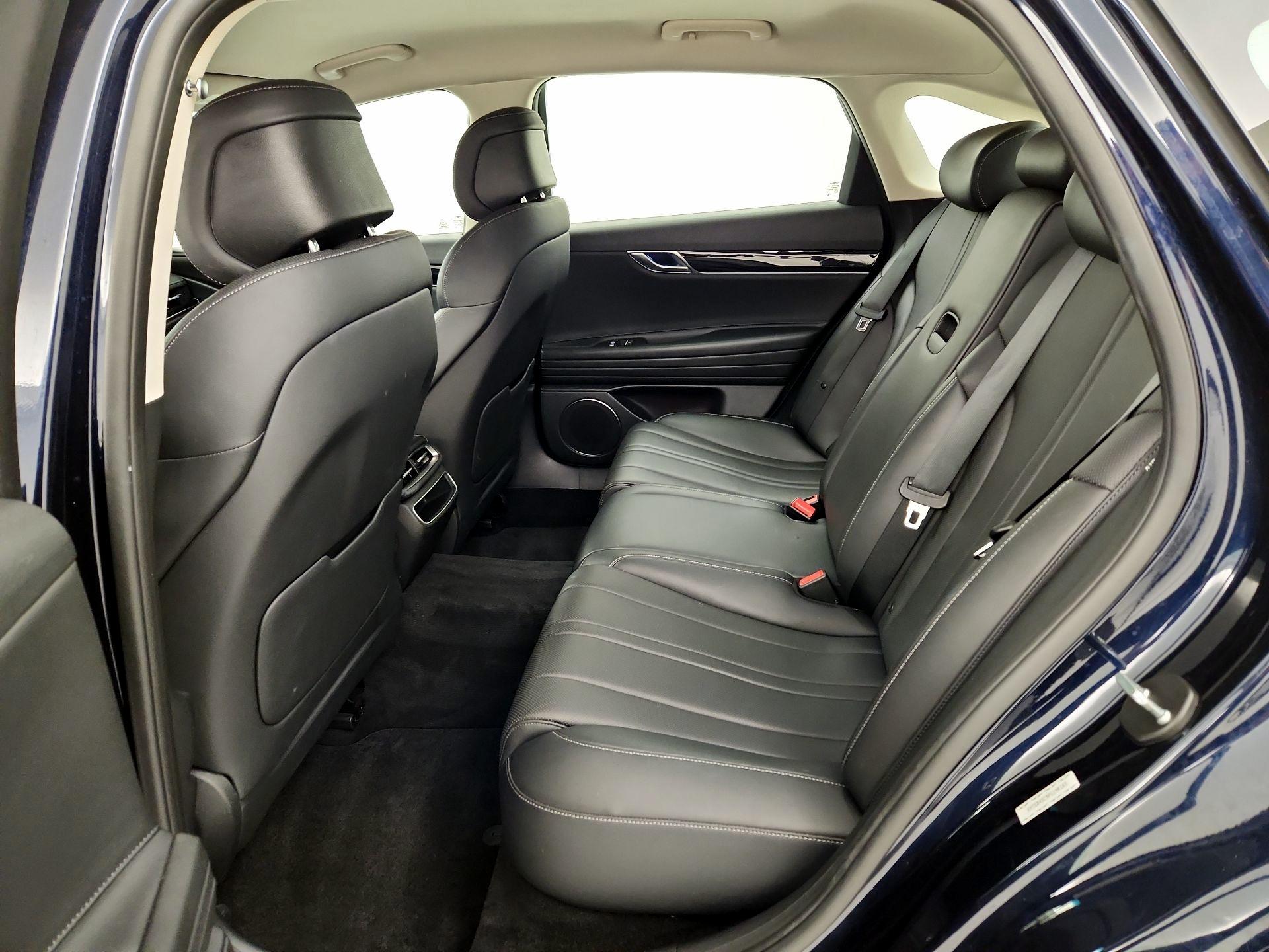 Thumbnail: 2023 Genesis G80 - 20