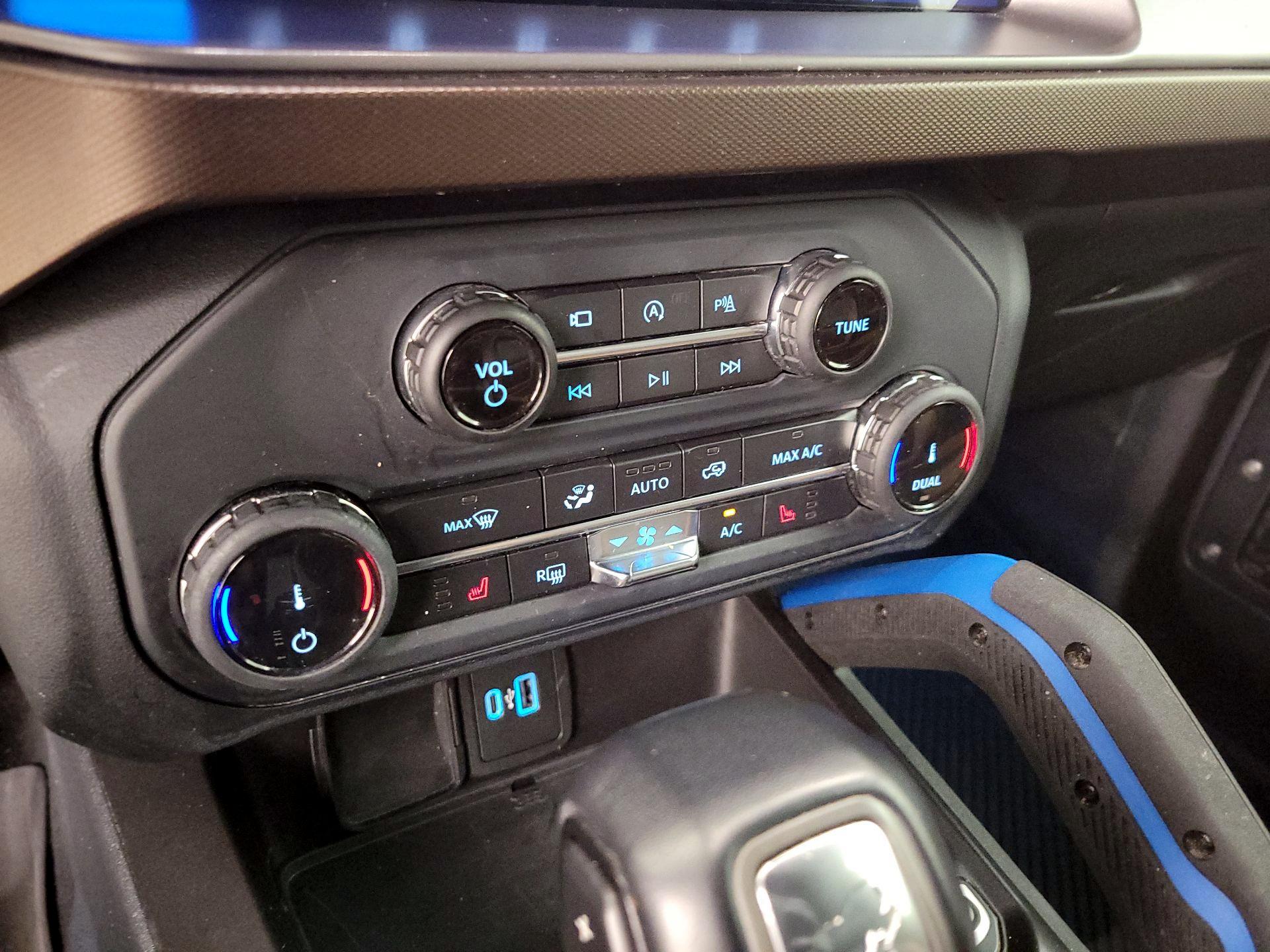 Thumbnail: 2022 Ford Bronco - 15