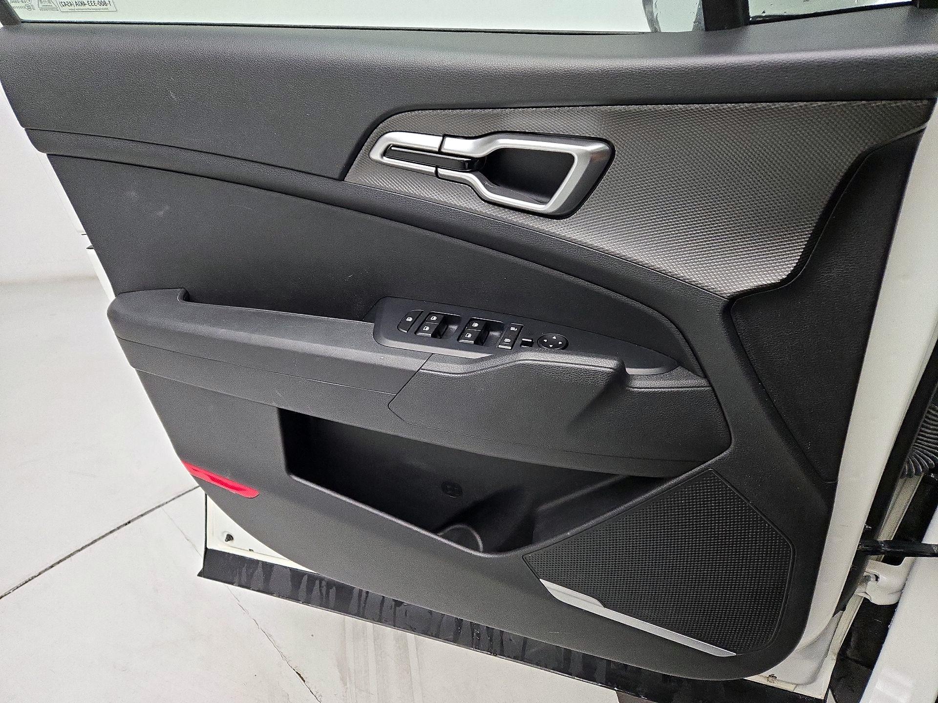 Thumbnail: 2024 Kia Sportage - 12