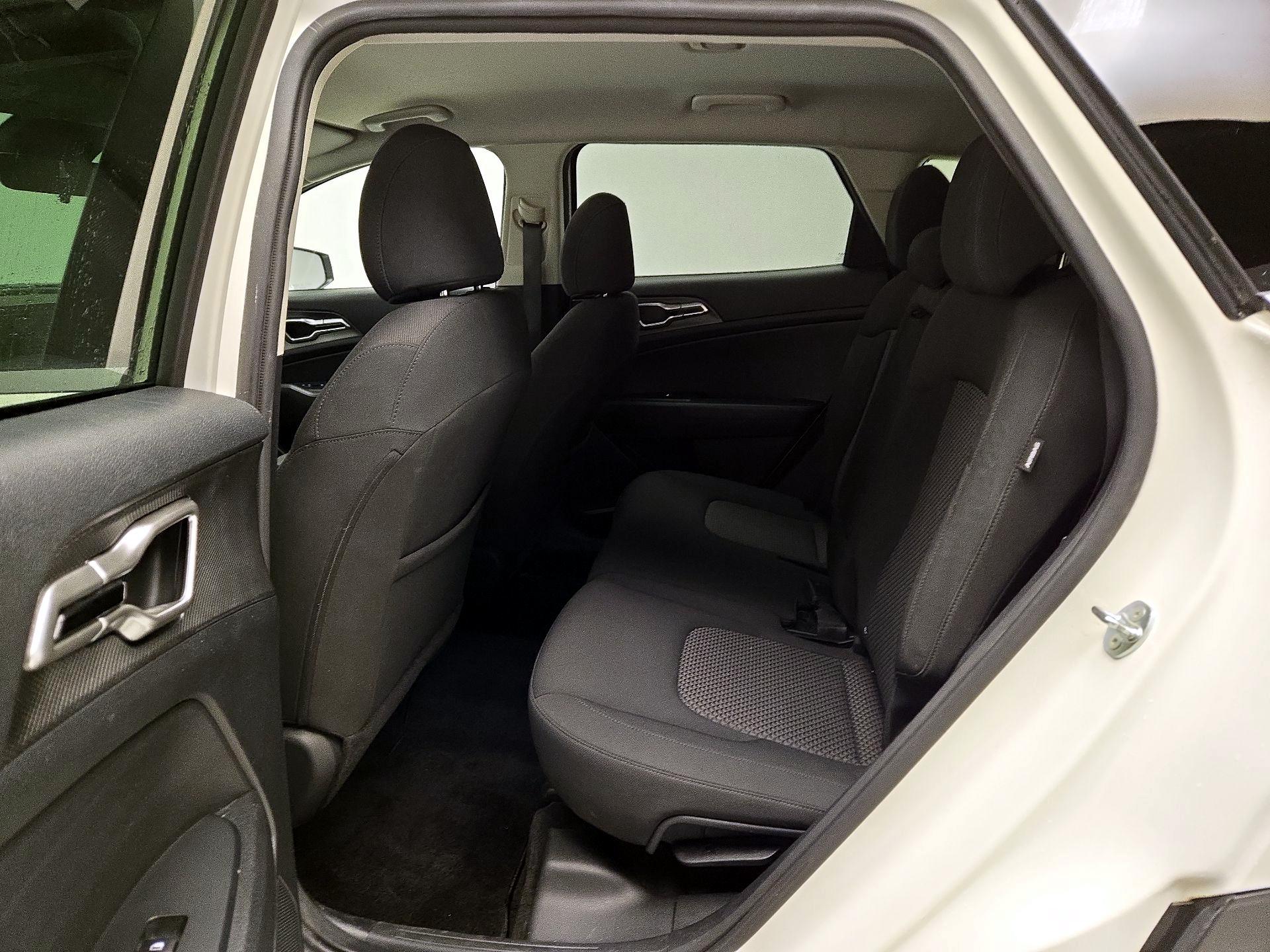 Thumbnail: 2024 Kia Sportage - 19