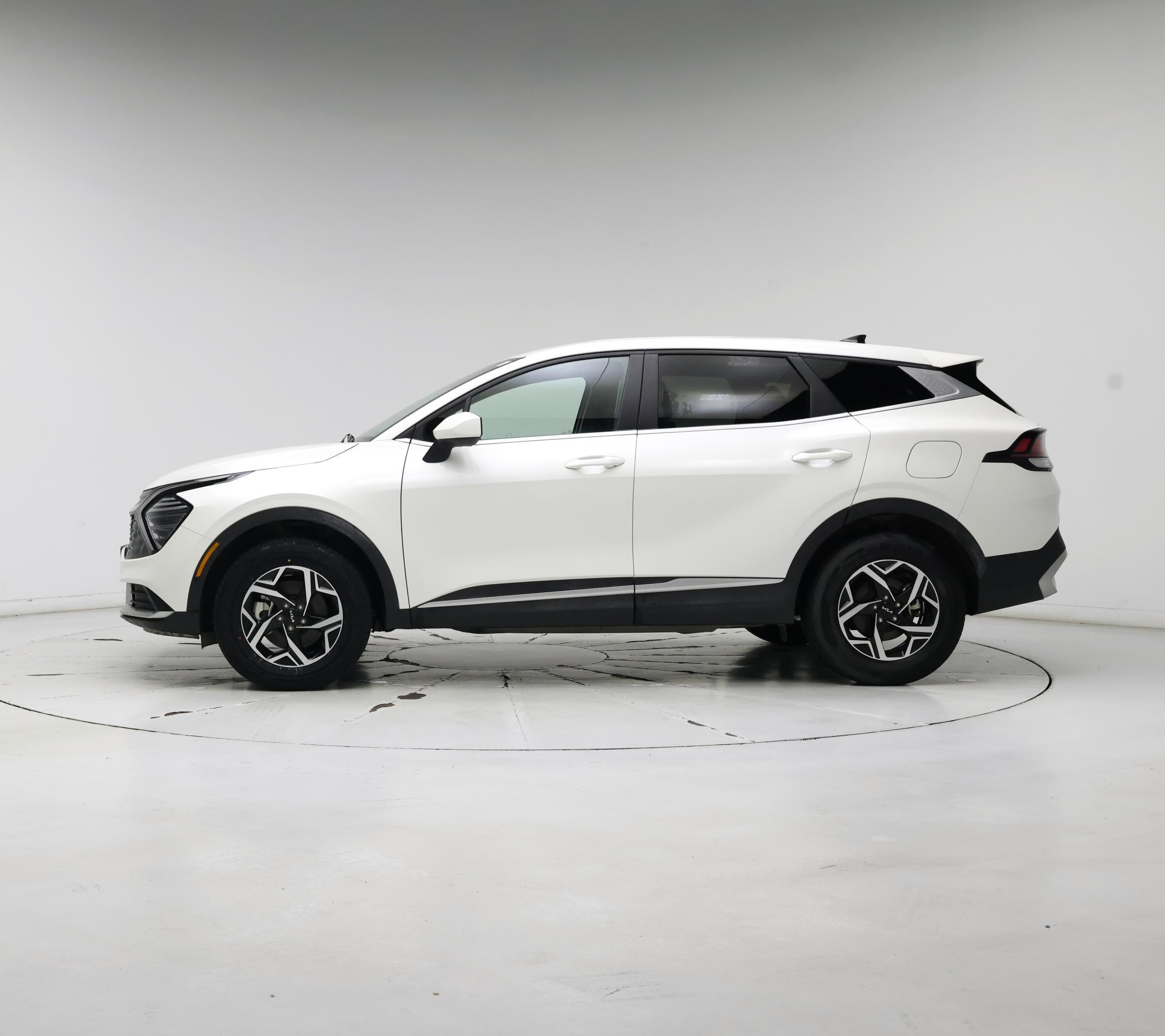 Thumbnail: 2024 Kia Sportage - 3