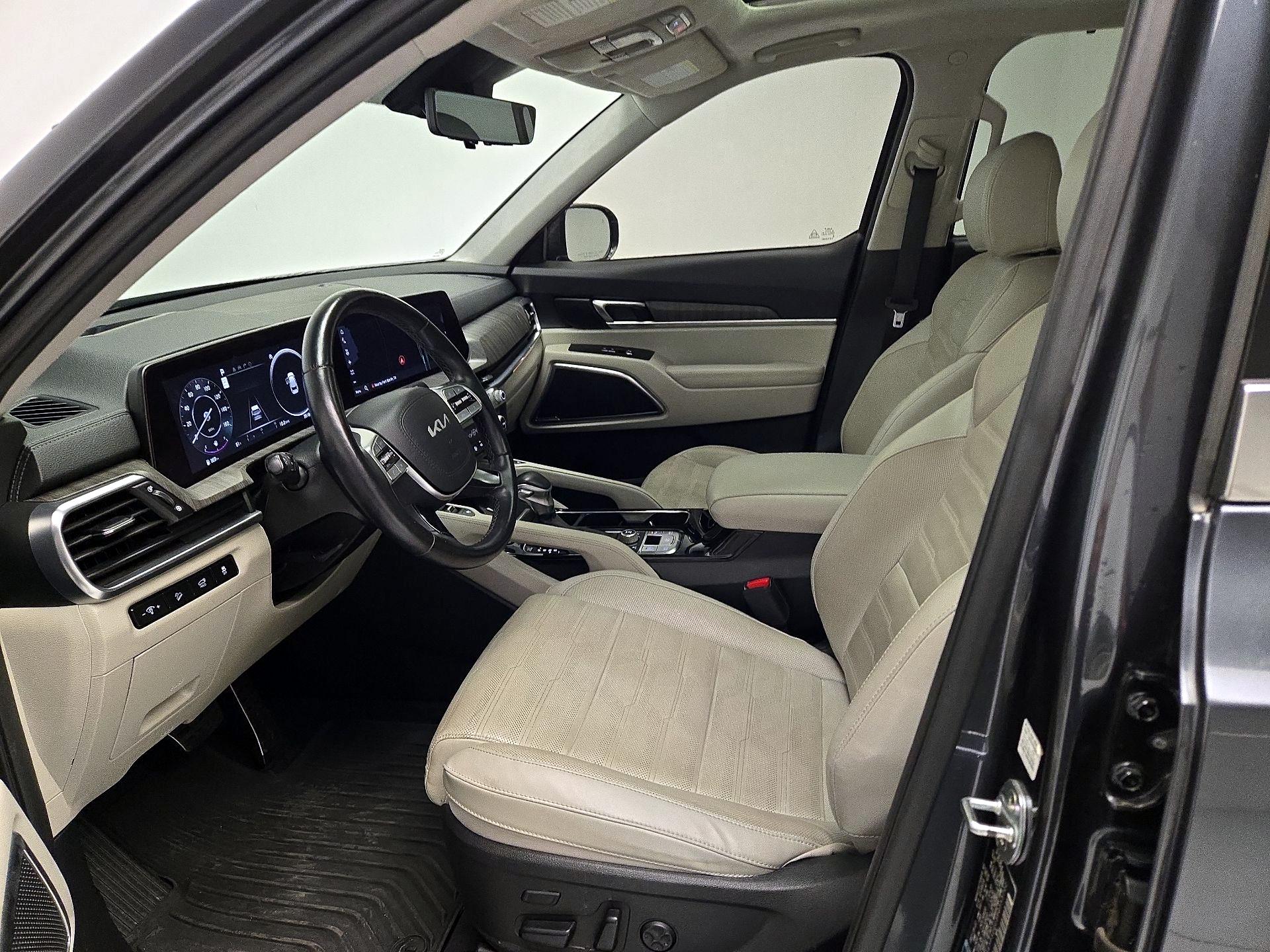 Thumbnail: 2023 Kia Telluride - 11