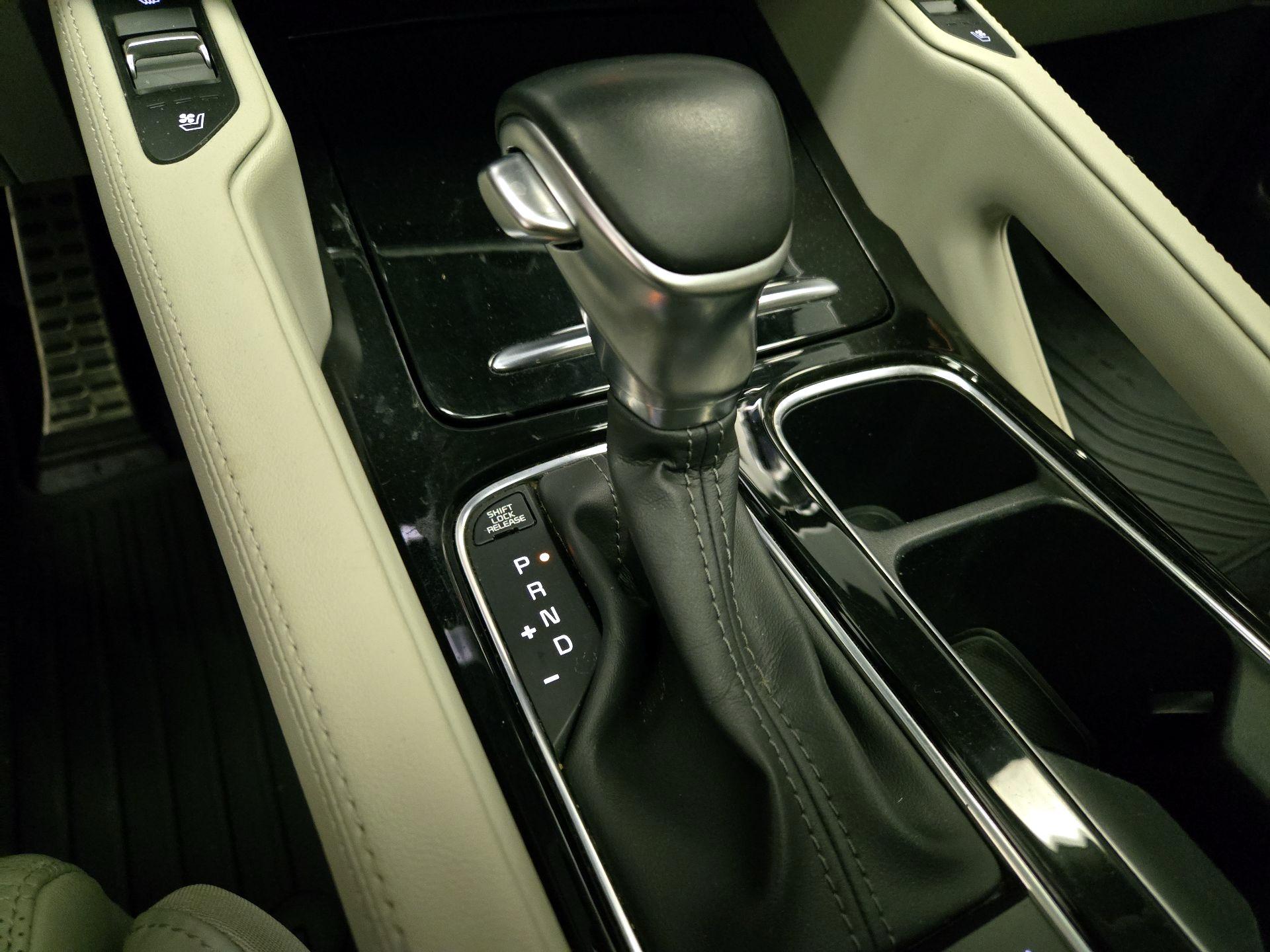 Thumbnail: 2023 Kia Telluride - 18