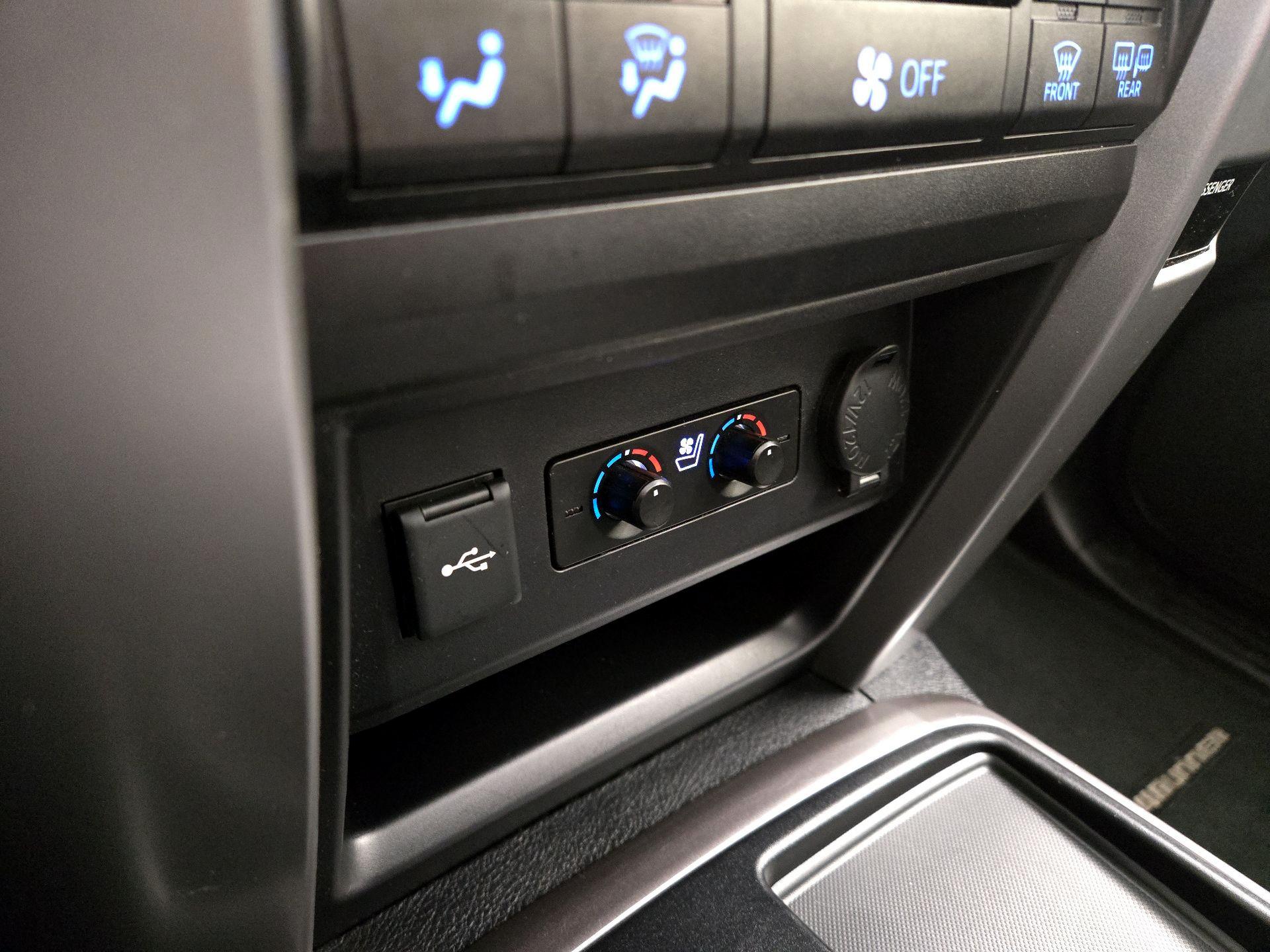 Thumbnail: 2020 Toyota 4Runner - 19